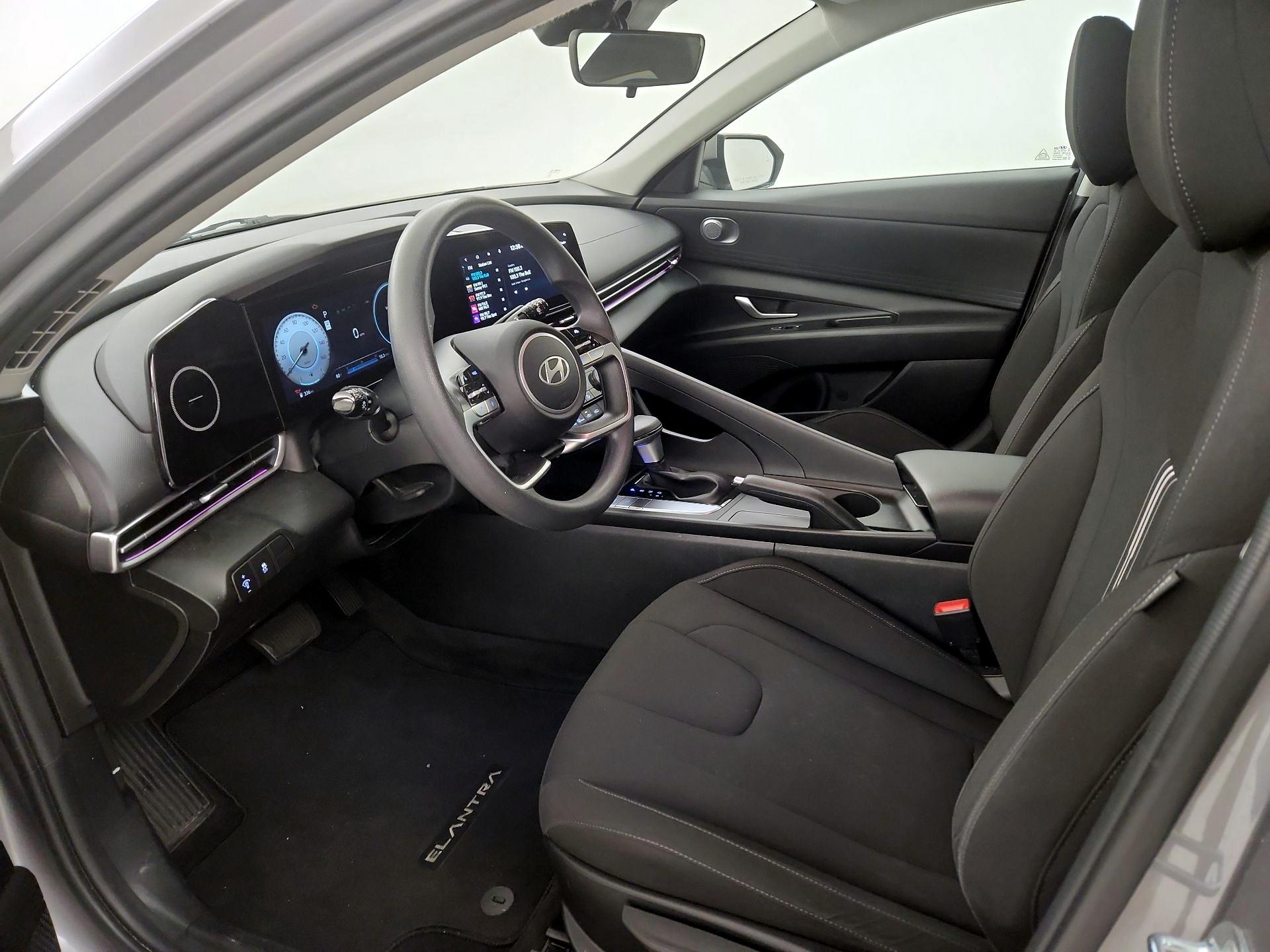 Thumbnail: 2024 Hyundai Elantra - 11