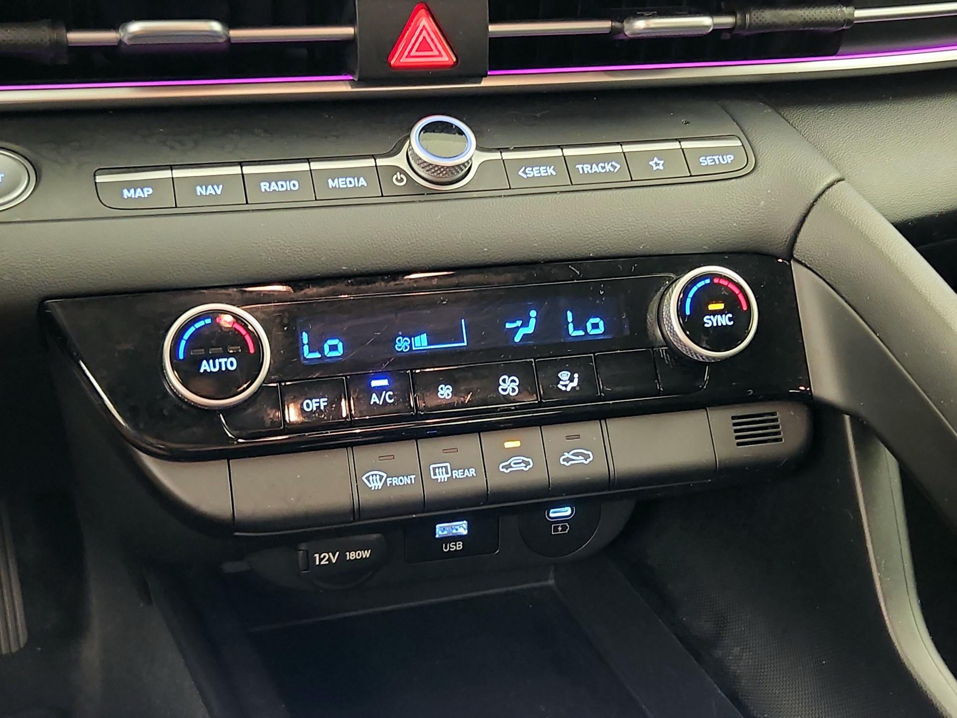 Thumbnail: 2024 Hyundai Elantra - 17