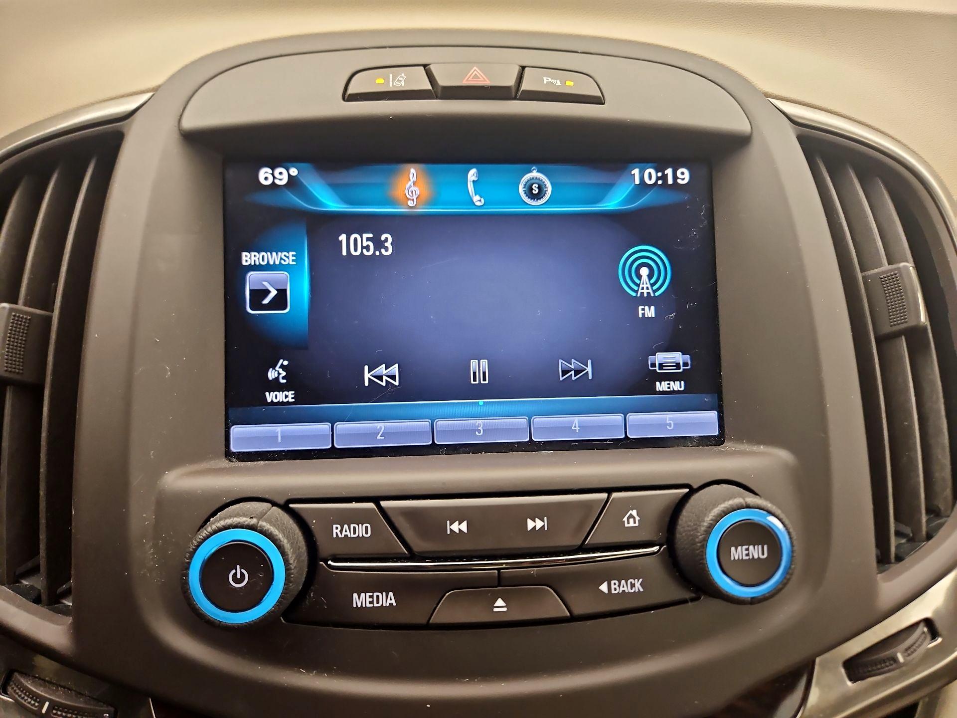 Thumbnail: 2015 Buick LaCrosse - 15