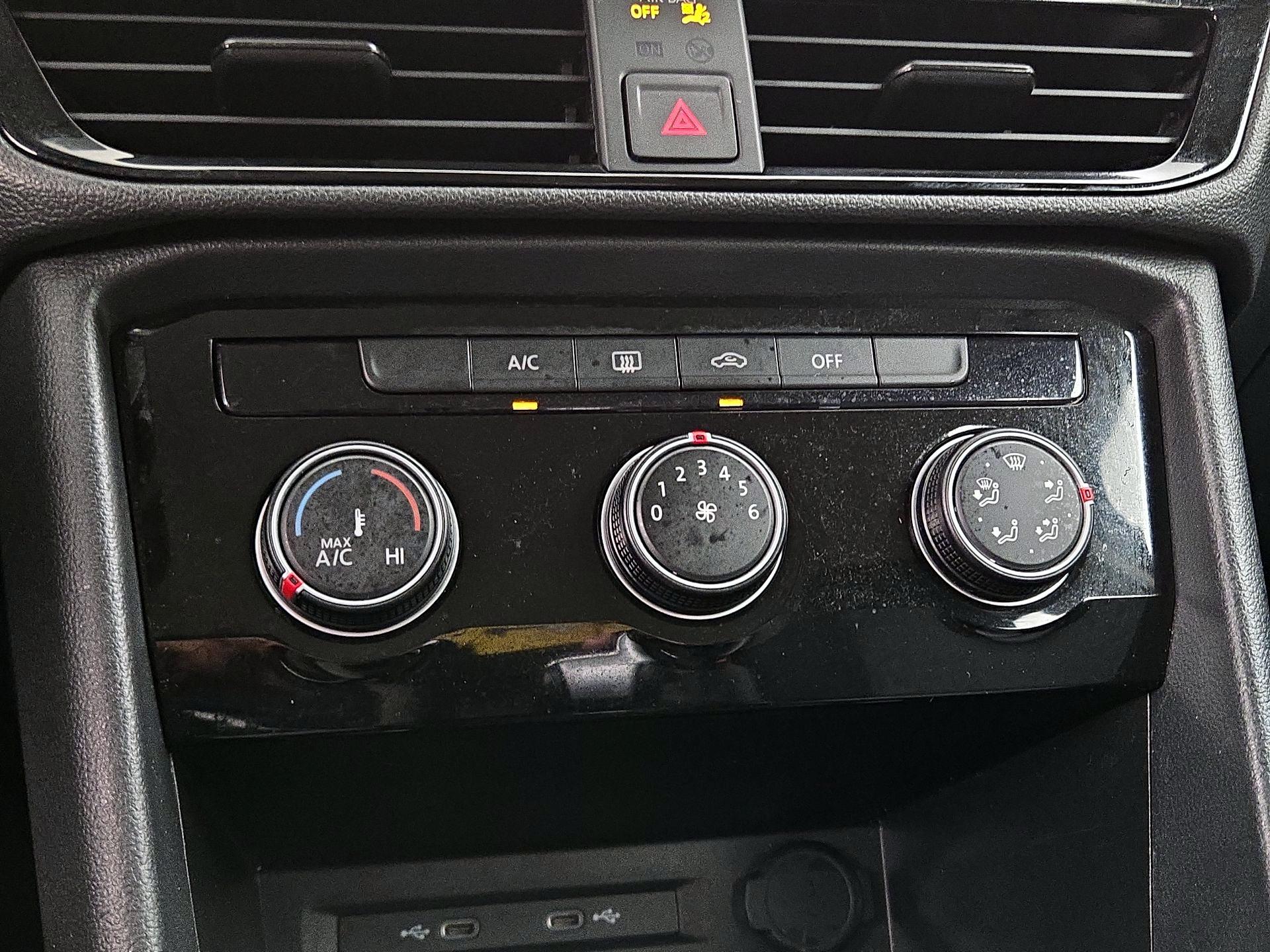 Thumbnail: 2024 Volkswagen Taos - 16