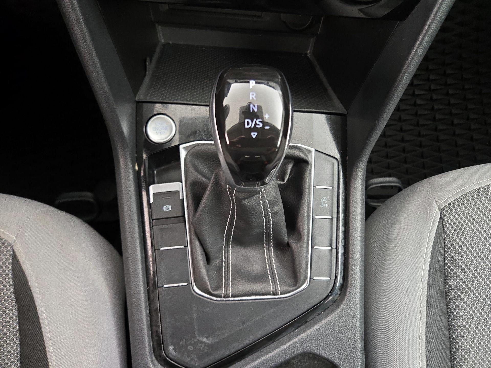 Thumbnail: 2024 Volkswagen Taos - 17