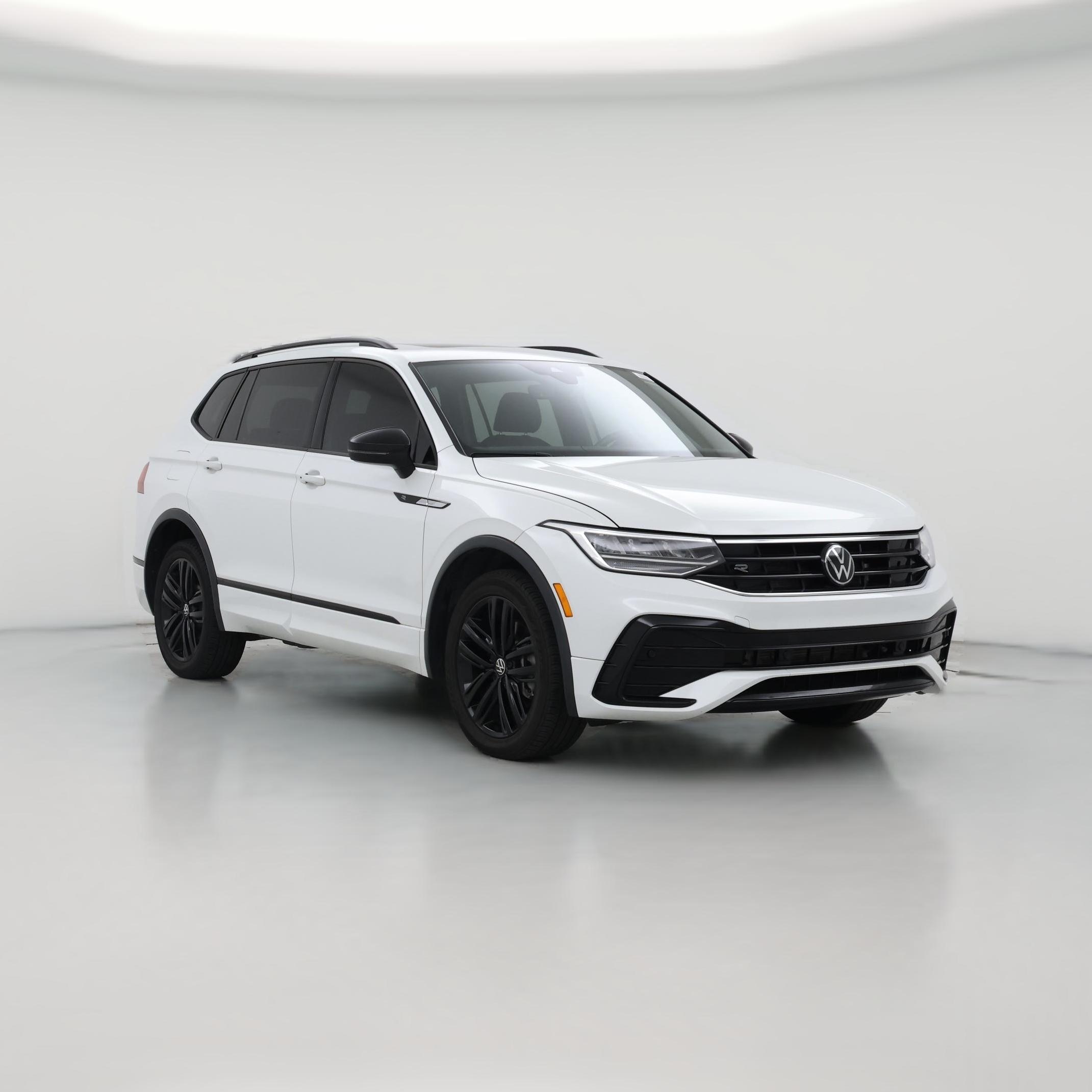 Thumbnail: 2022 Volkswagen Tiguan - 1
