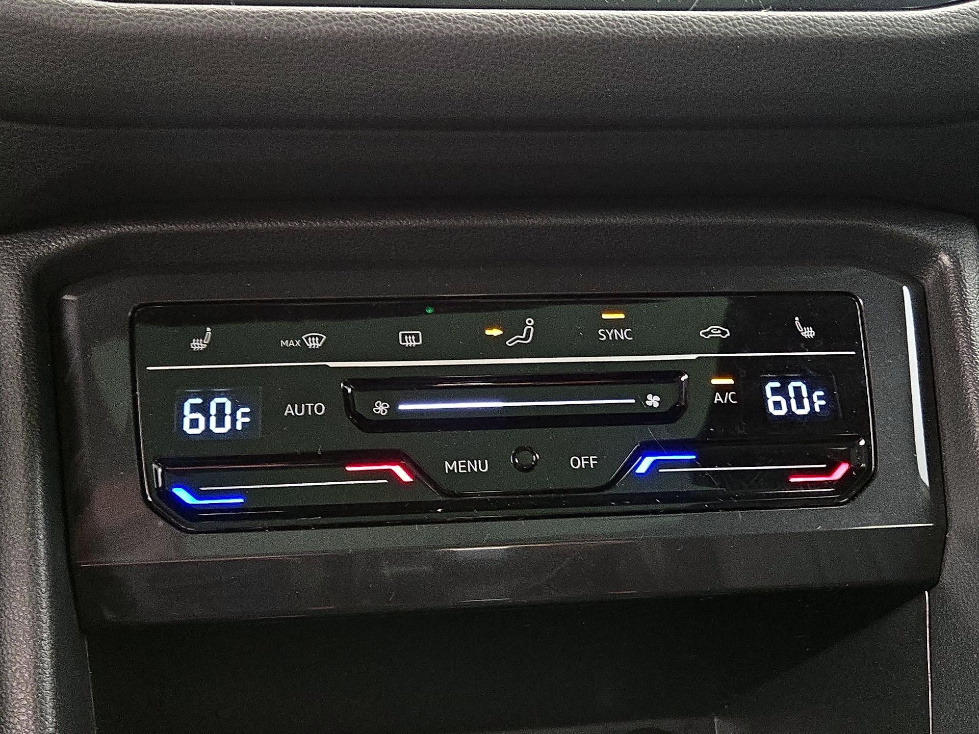 Thumbnail: 2022 Volkswagen Tiguan - 16