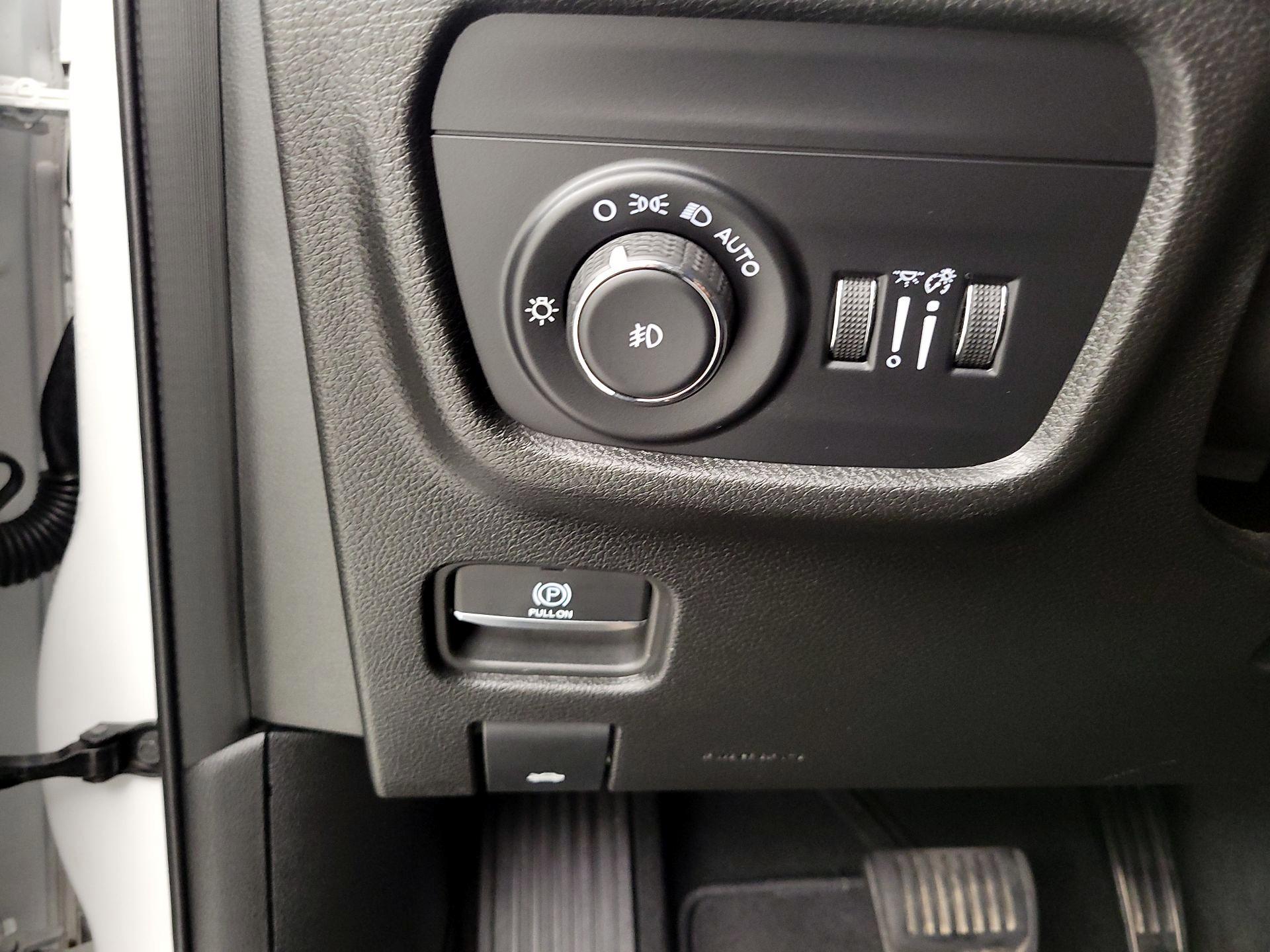 Thumbnail: 2023 Jeep Grand Cherokee - 13