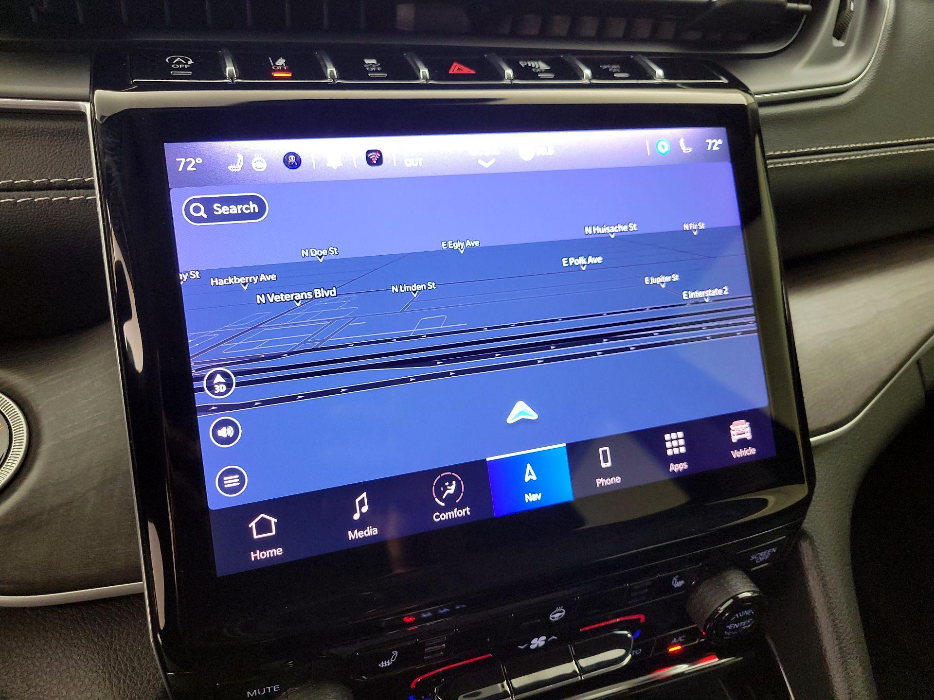 Thumbnail: 2023 Jeep Grand Cherokee - 14