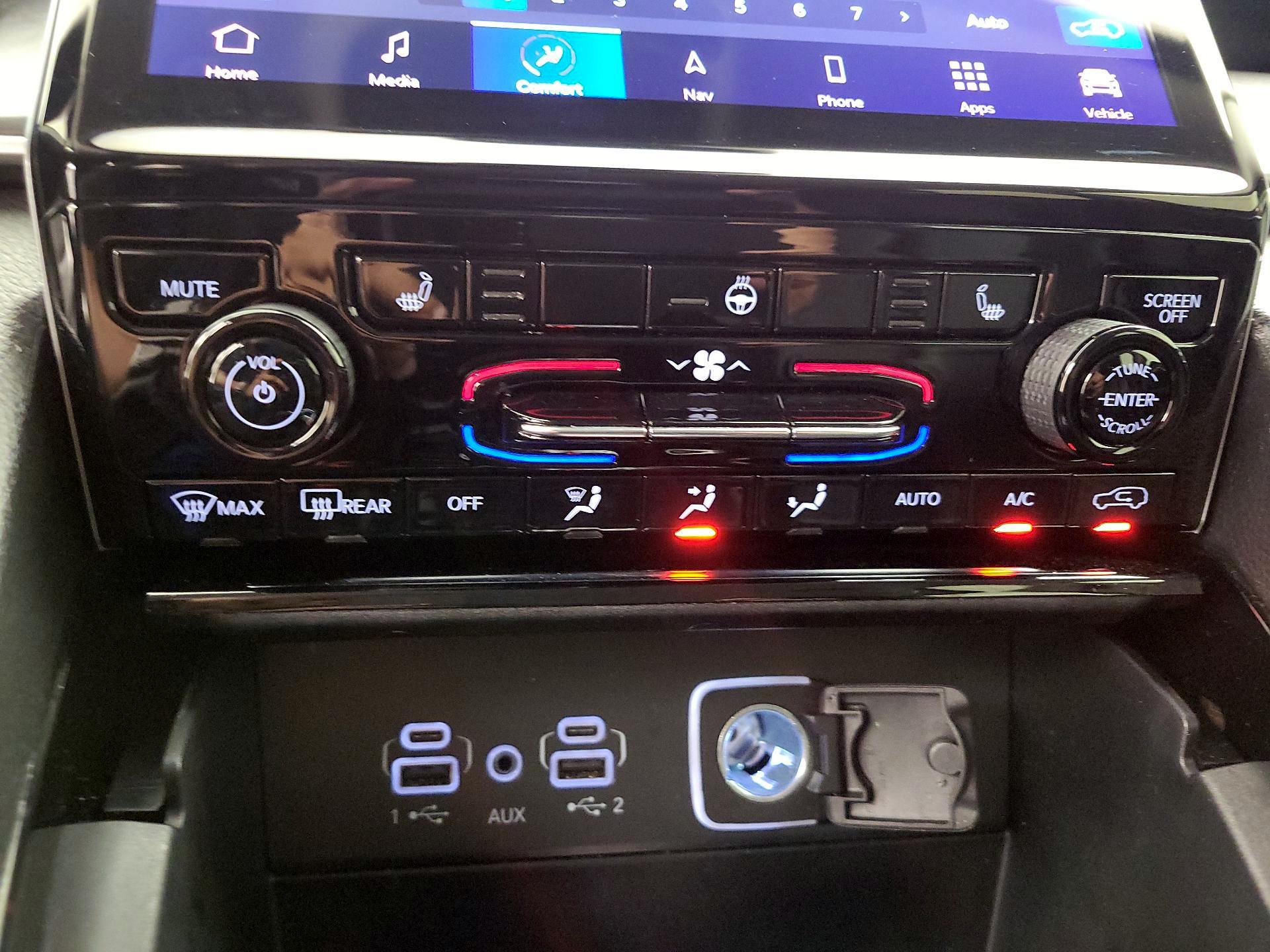 Thumbnail: 2023 Jeep Grand Cherokee - 17