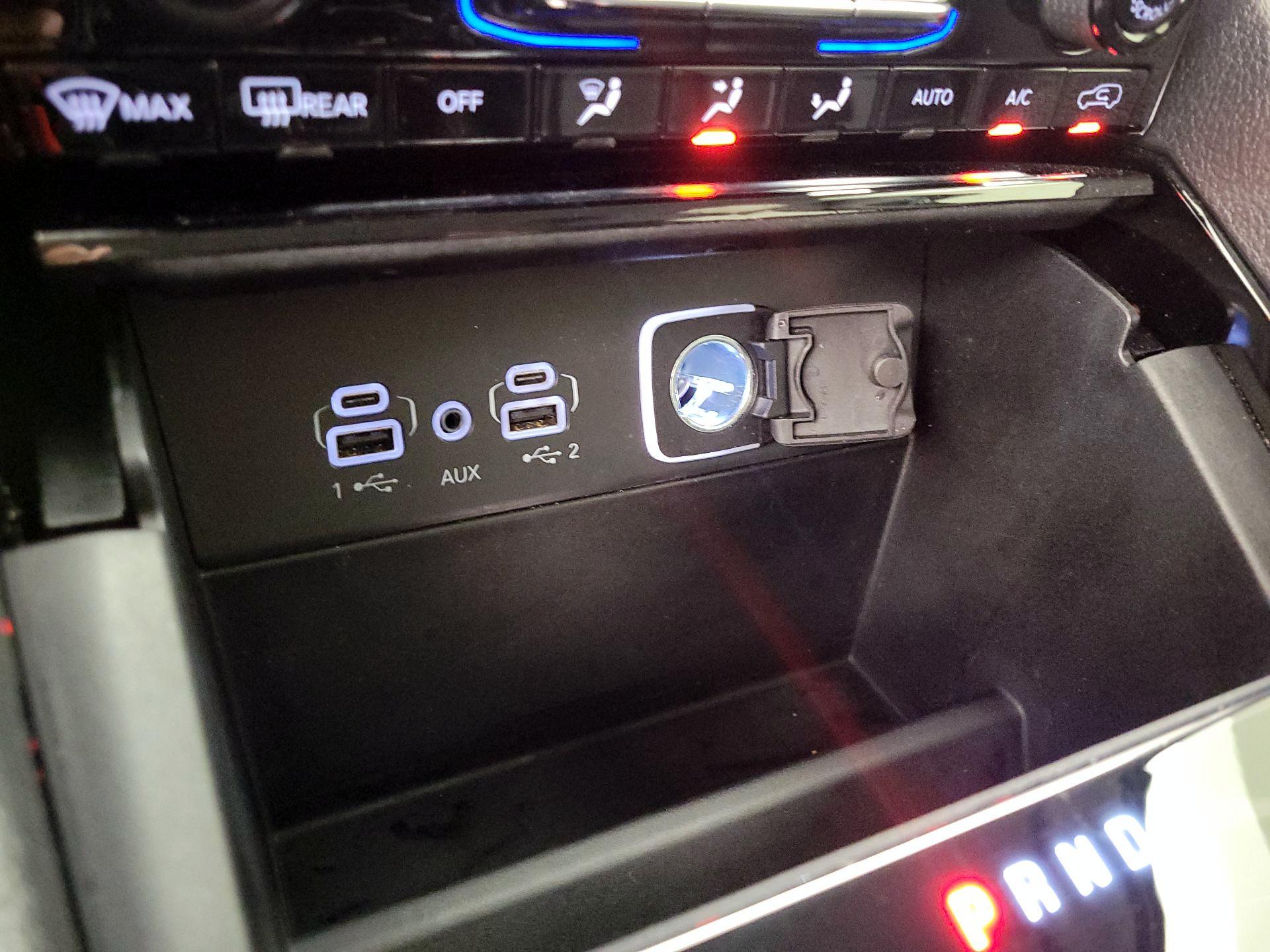 Thumbnail: 2023 Jeep Grand Cherokee - 19