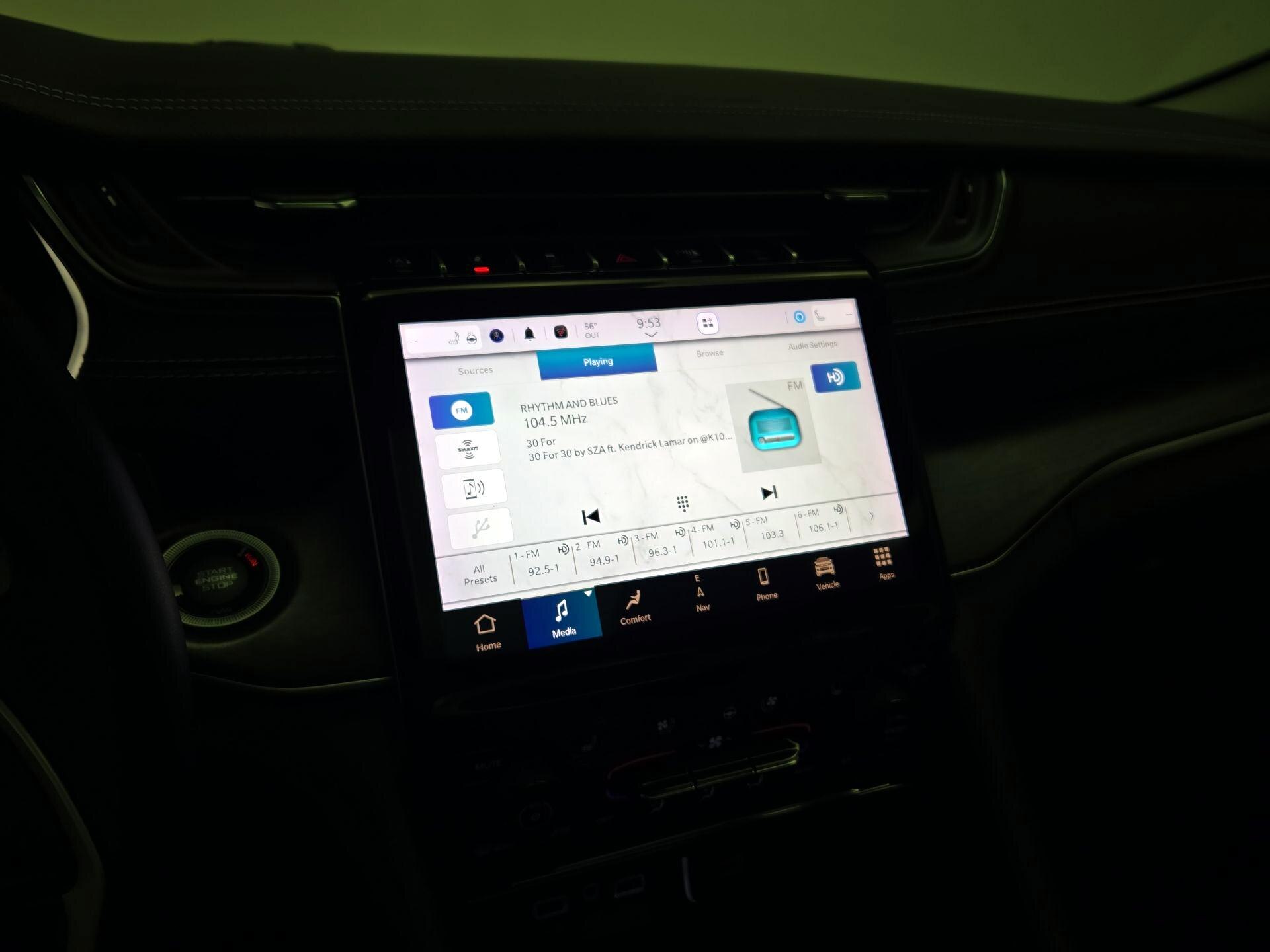 Thumbnail: 2022 Jeep Grand Cherokee - 16