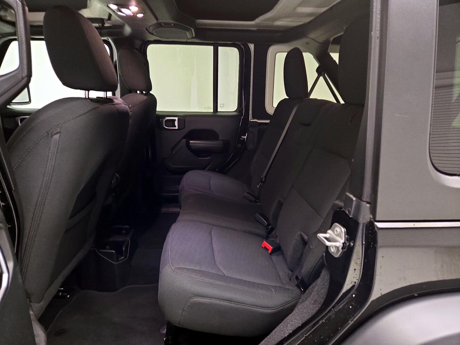 Thumbnail: 2021 Jeep Wrangler - 19