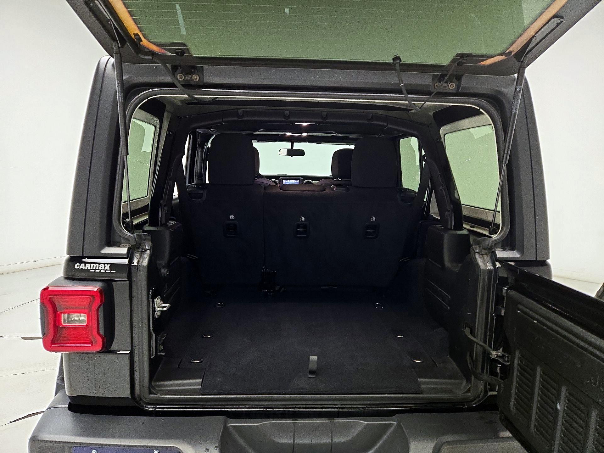 Thumbnail: 2021 Jeep Wrangler - 20