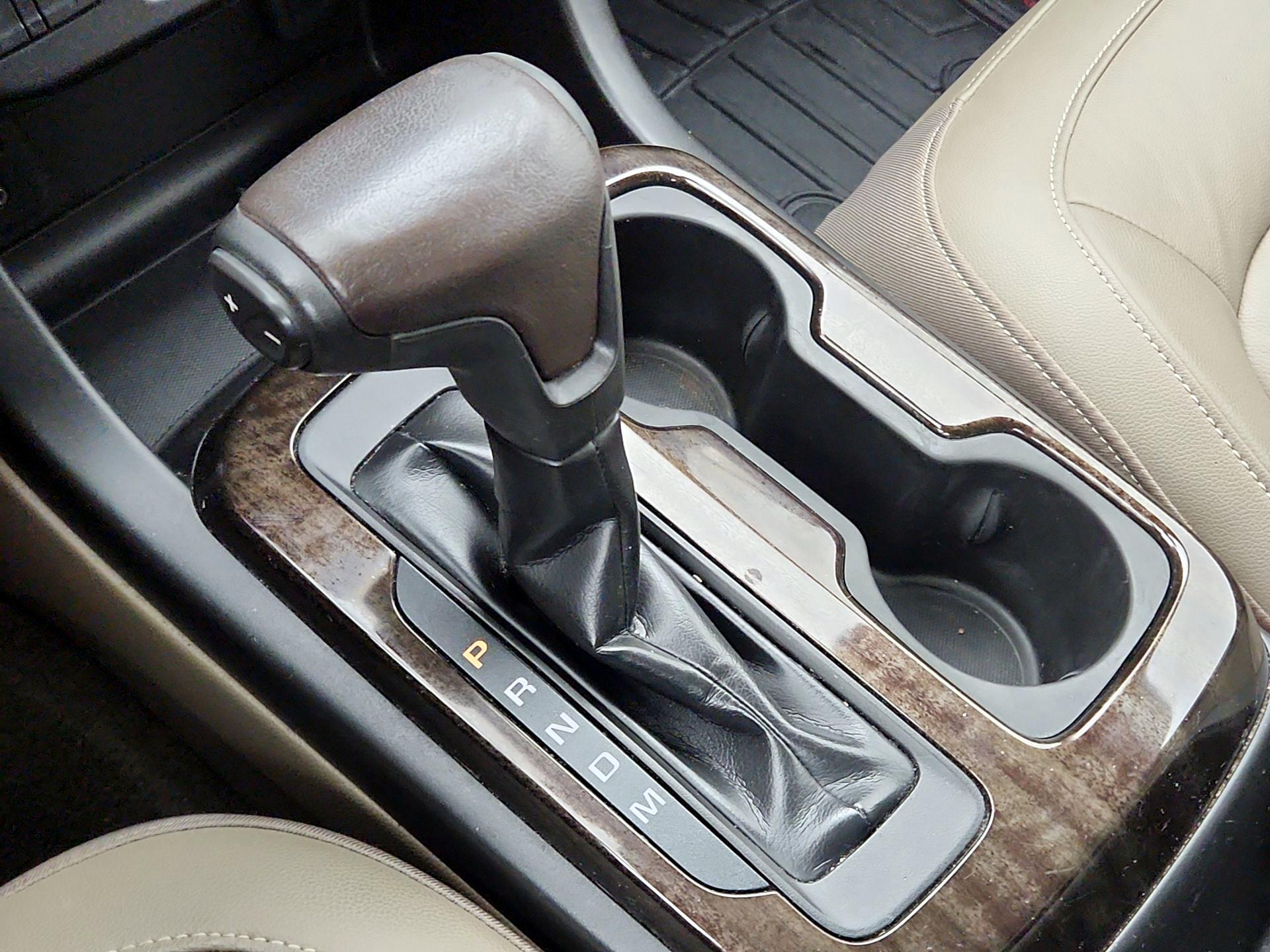 Thumbnail: 2016 GMC Canyon - 17