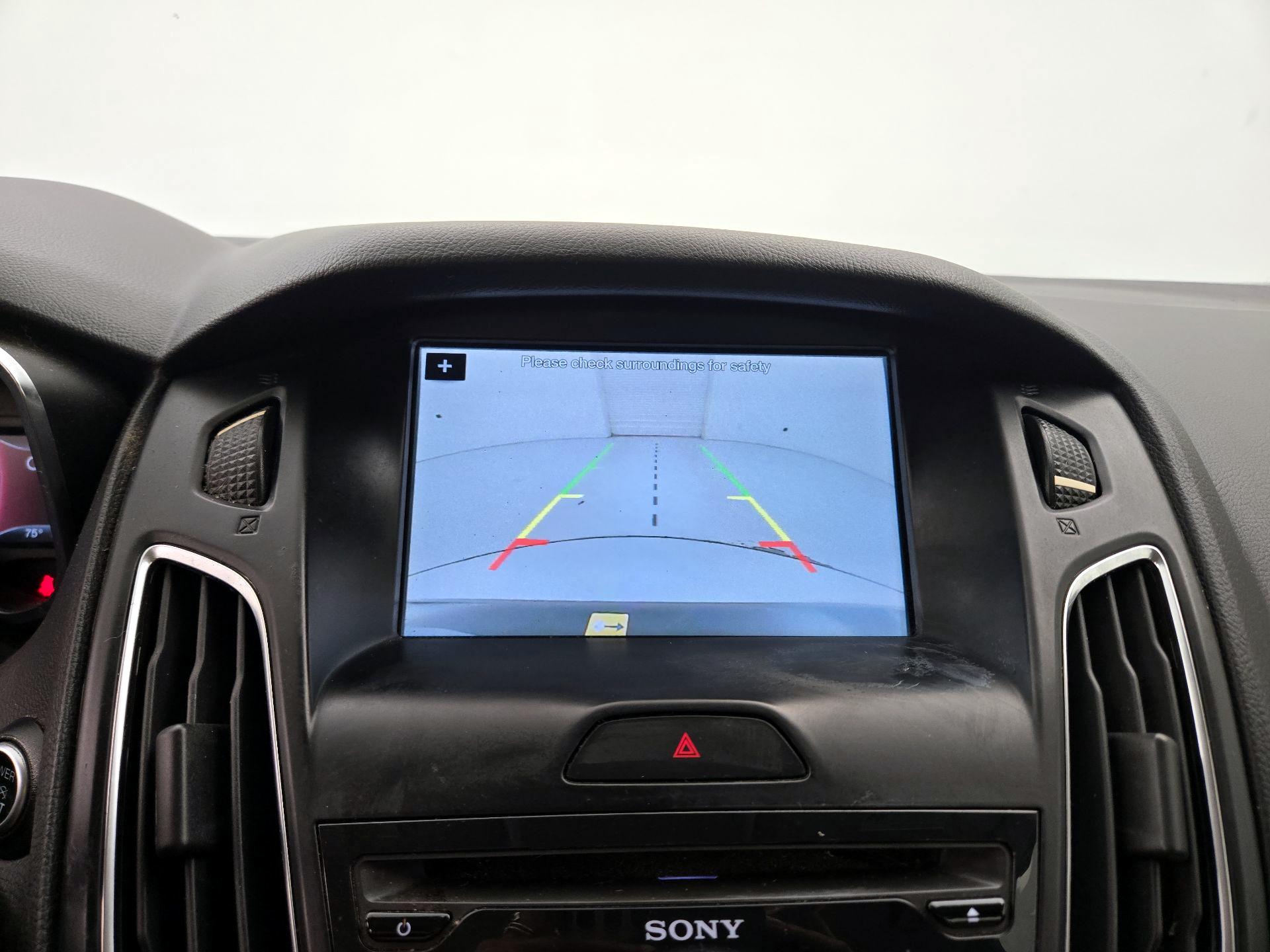 Thumbnail: 2017 Ford Focus - 15