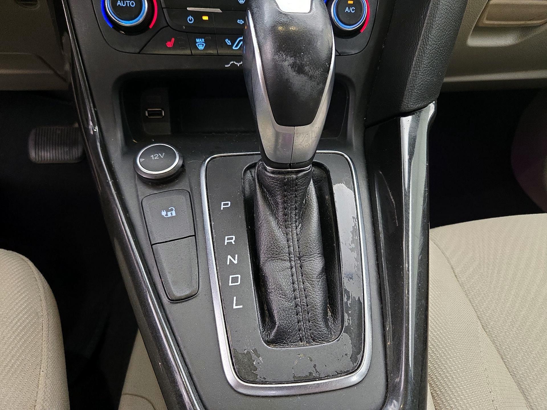 Thumbnail: 2017 Ford Focus - 18