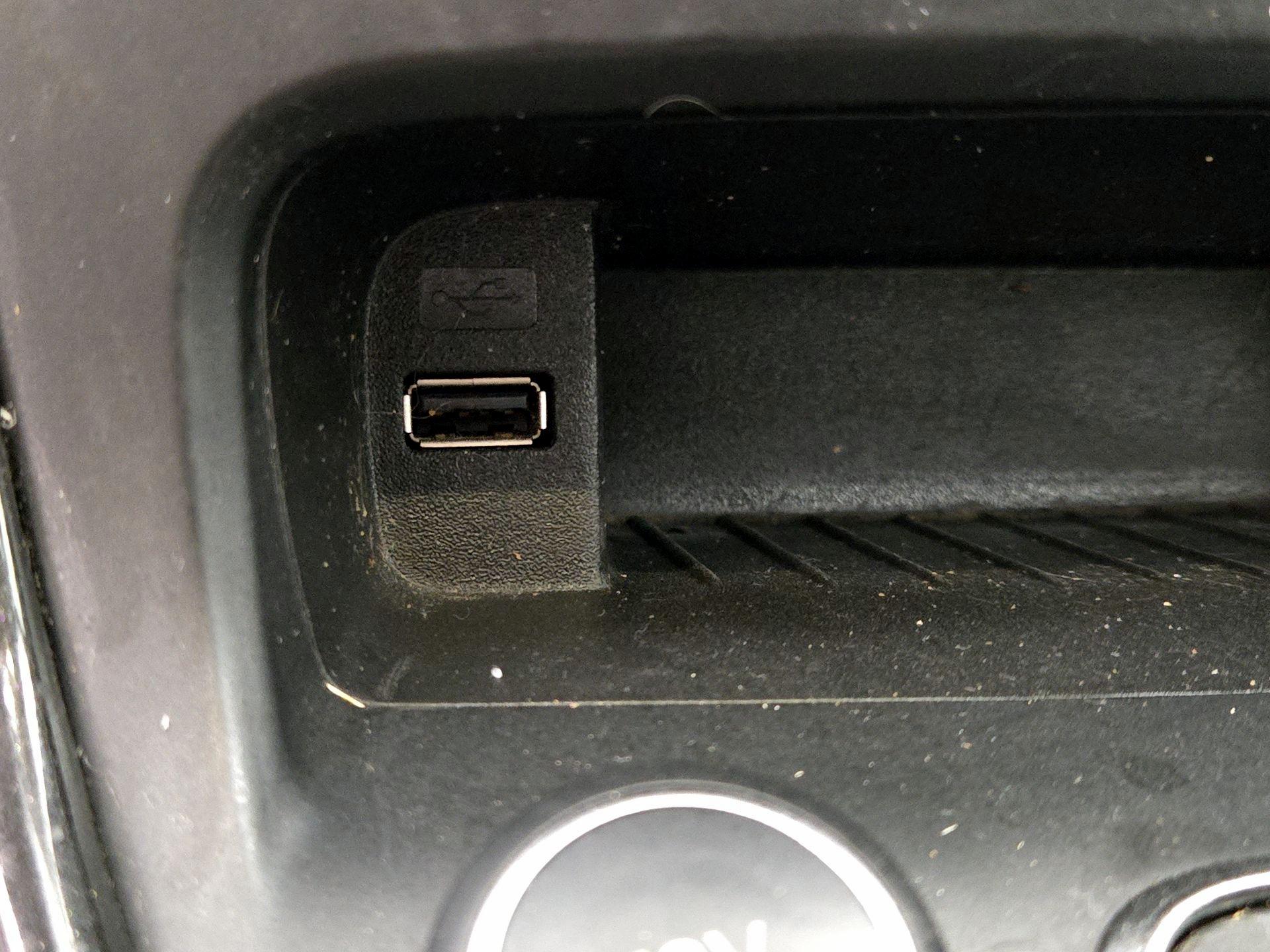 Thumbnail: 2017 Ford Focus - 19