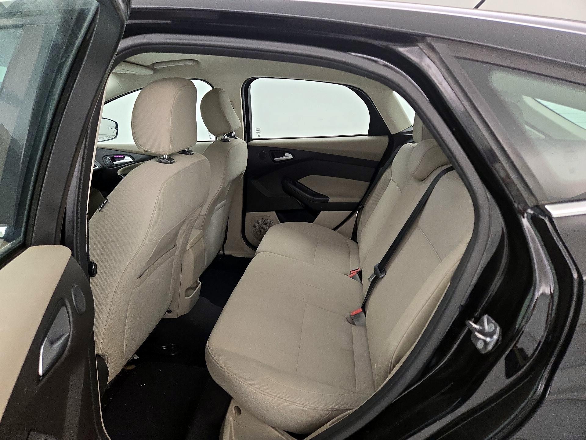 Thumbnail: 2017 Ford Focus - 20