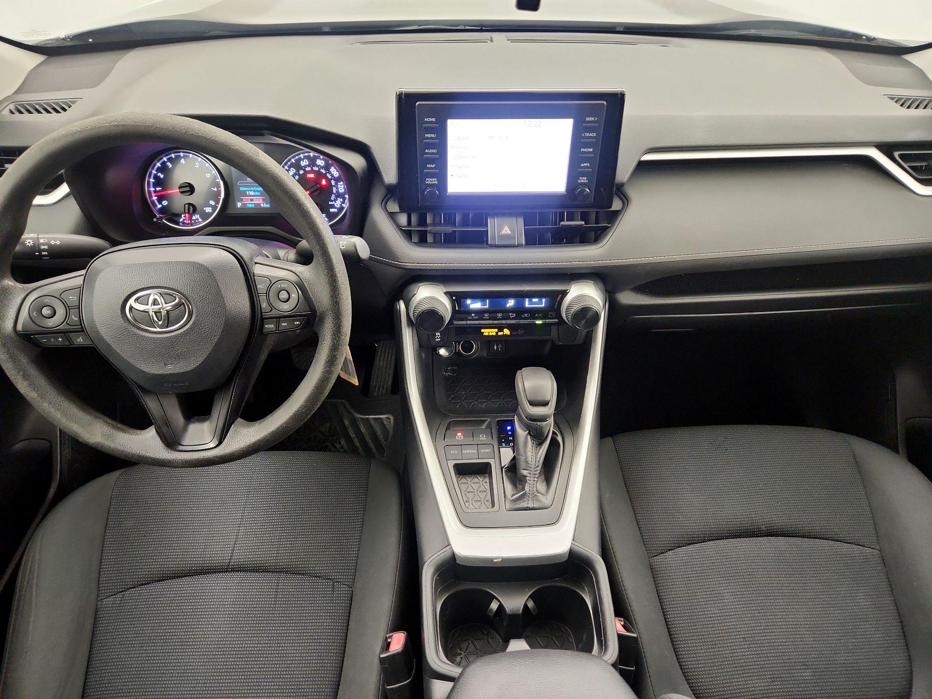 Thumbnail: 2019 Toyota RAV4 - 9