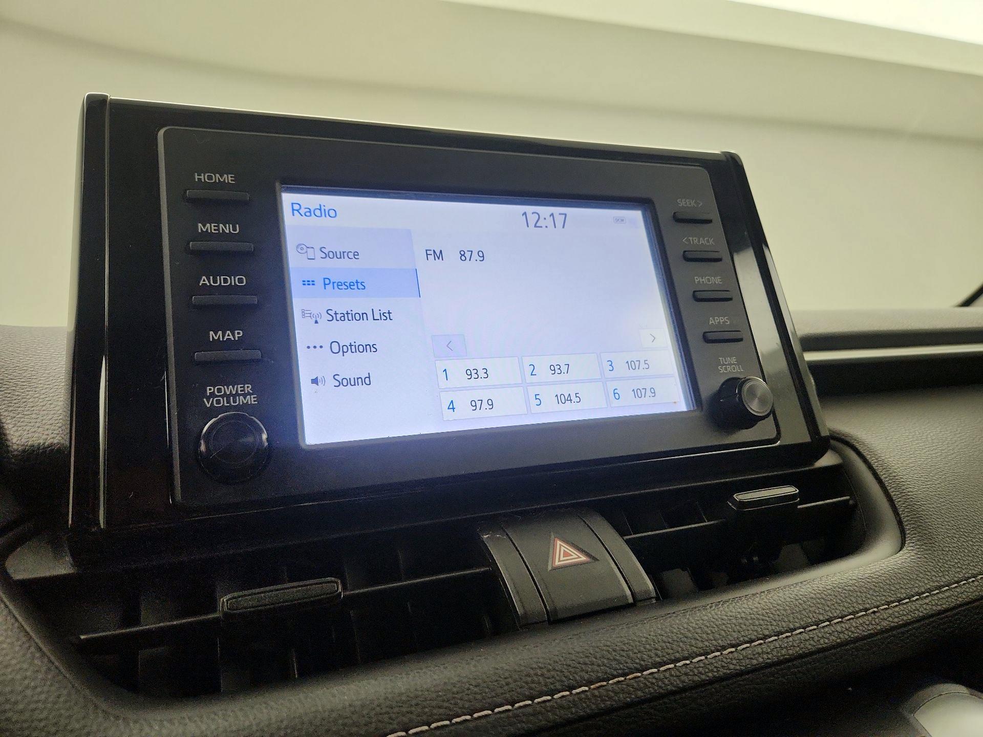 Thumbnail: 2019 Toyota RAV4 - 13