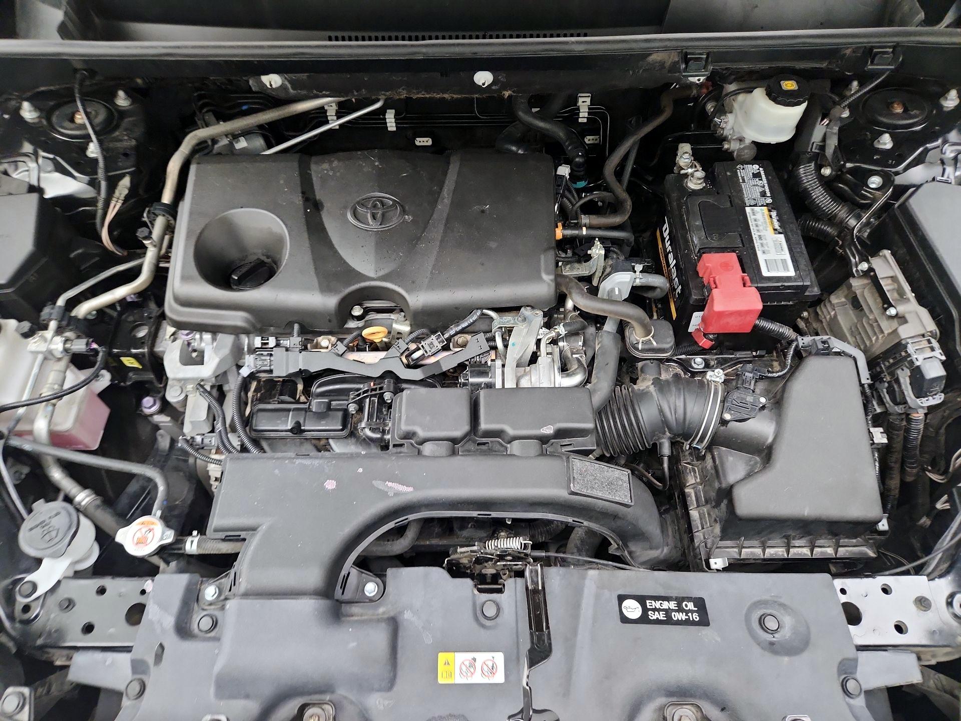 Thumbnail: 2019 Toyota RAV4 - 17