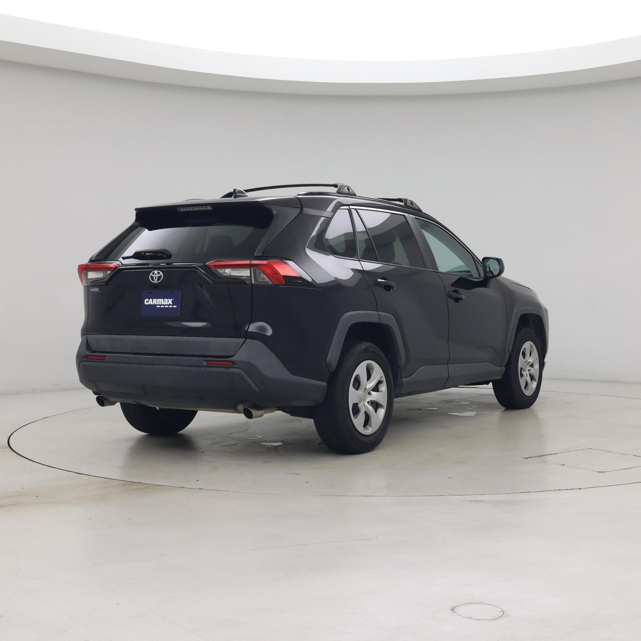 Thumbnail: 2019 Toyota RAV4 - 8