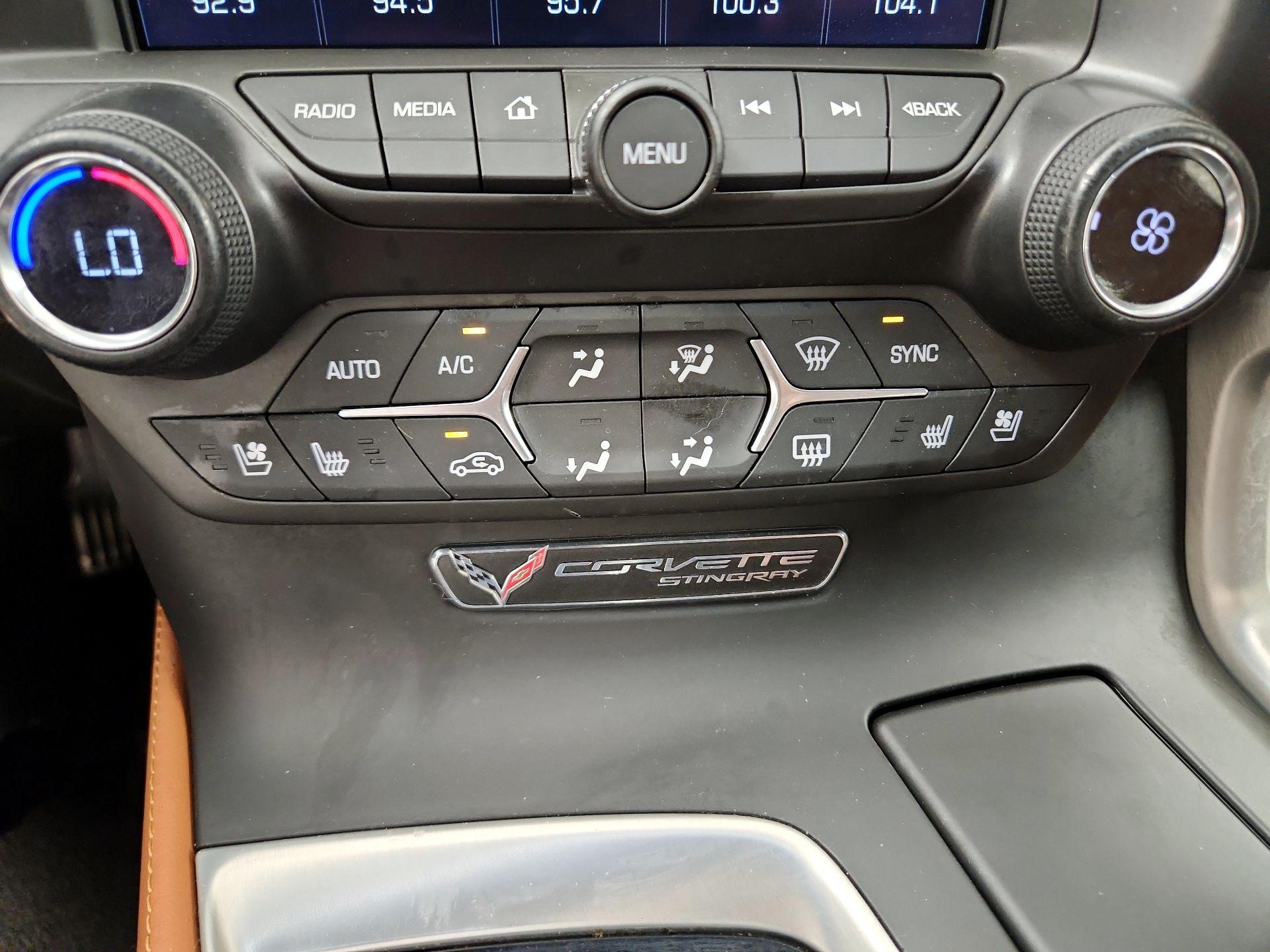 Thumbnail: 2015 Chevrolet Corvette - 16