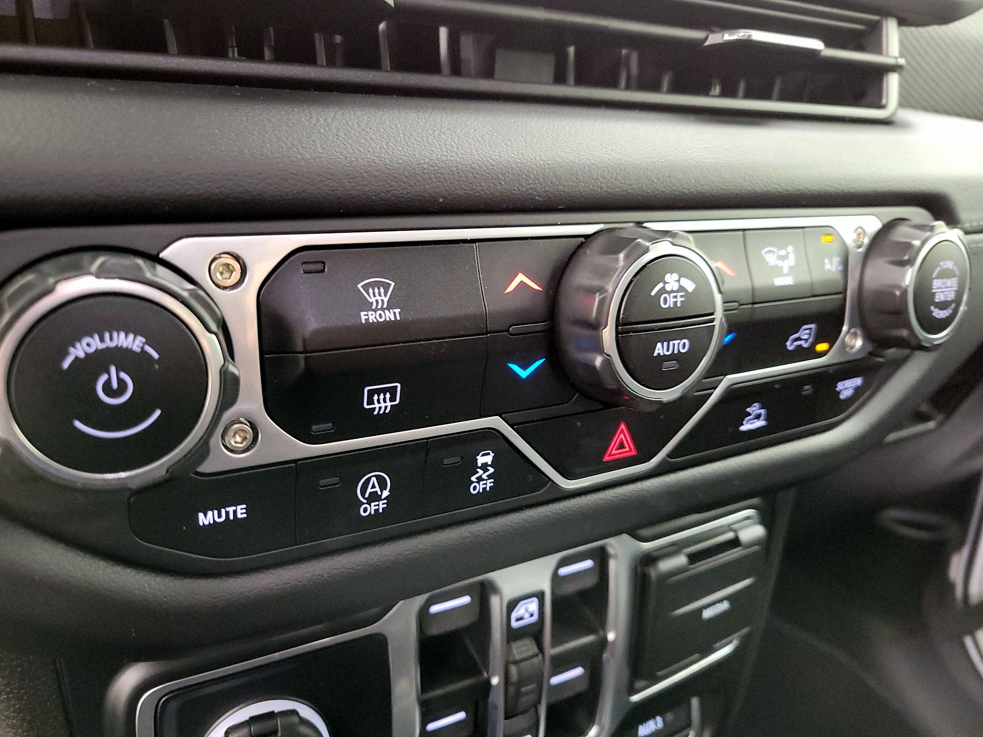 Thumbnail: 2024 Jeep Wrangler - 16