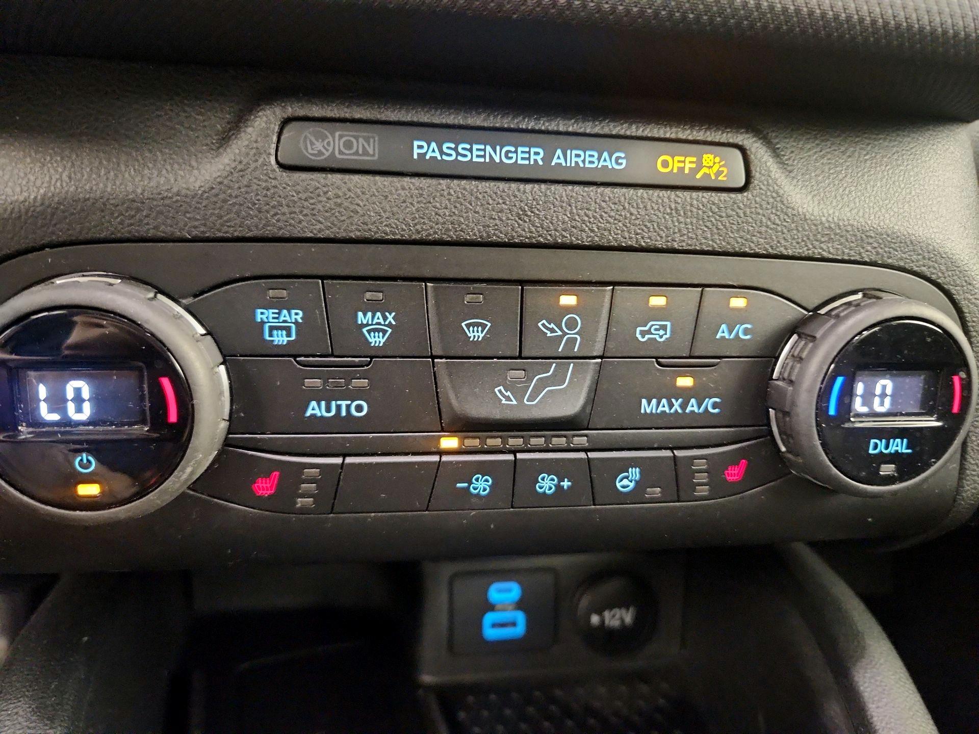 Thumbnail: 2021 Ford Bronco Sport - 16