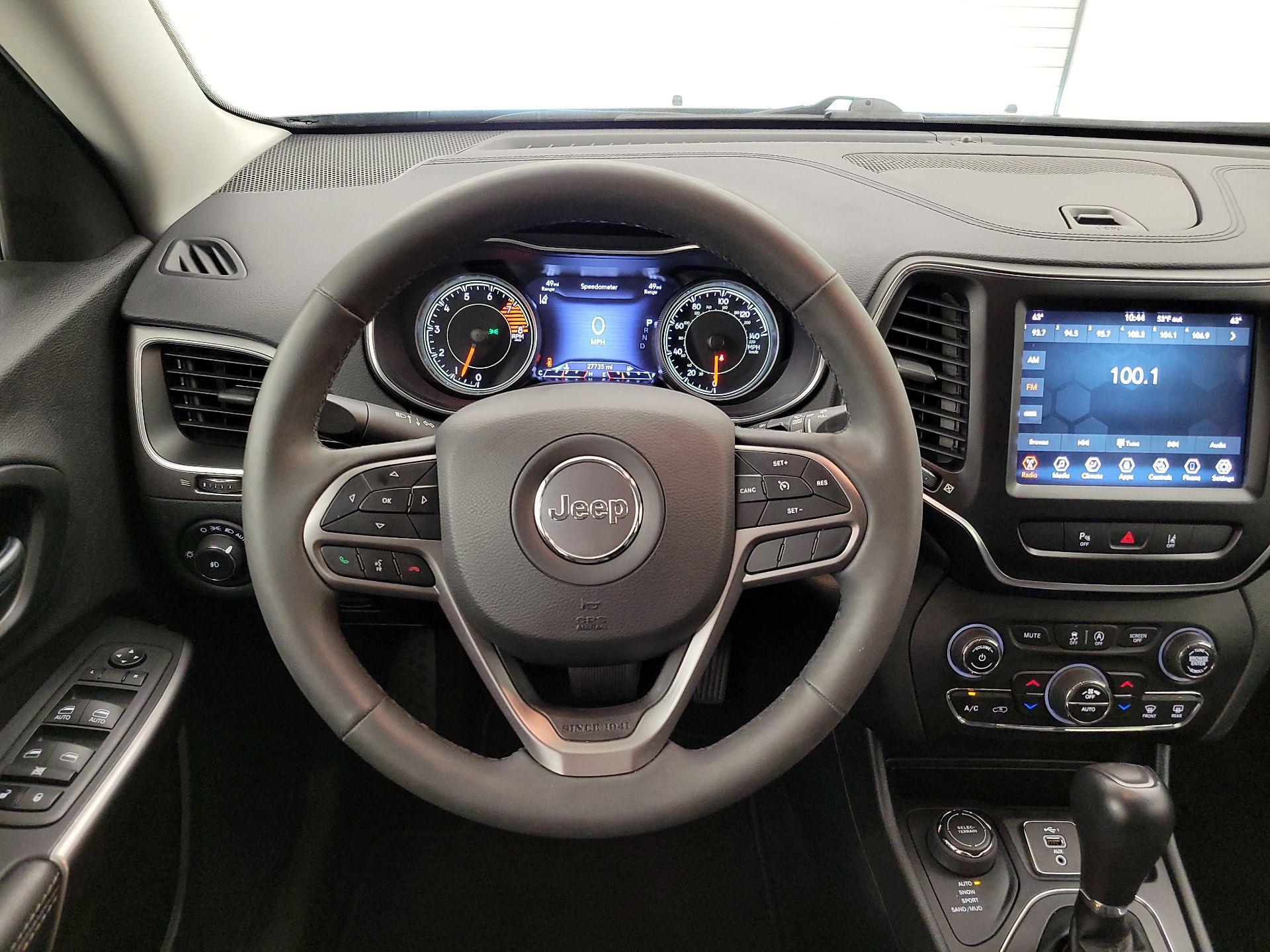 Thumbnail: 2022 Jeep Cherokee - 10