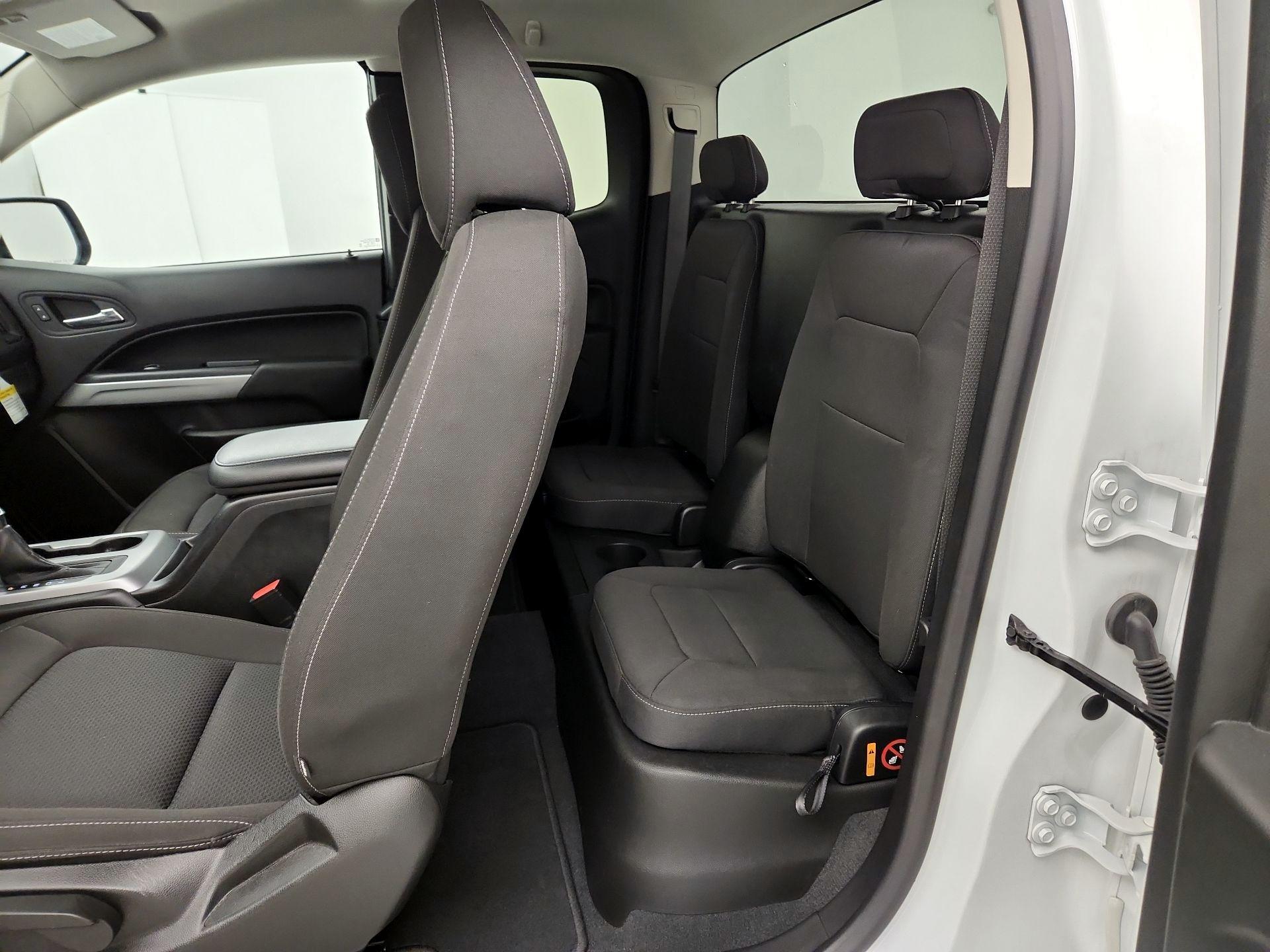 Thumbnail: 2022 Chevrolet Colorado - 19