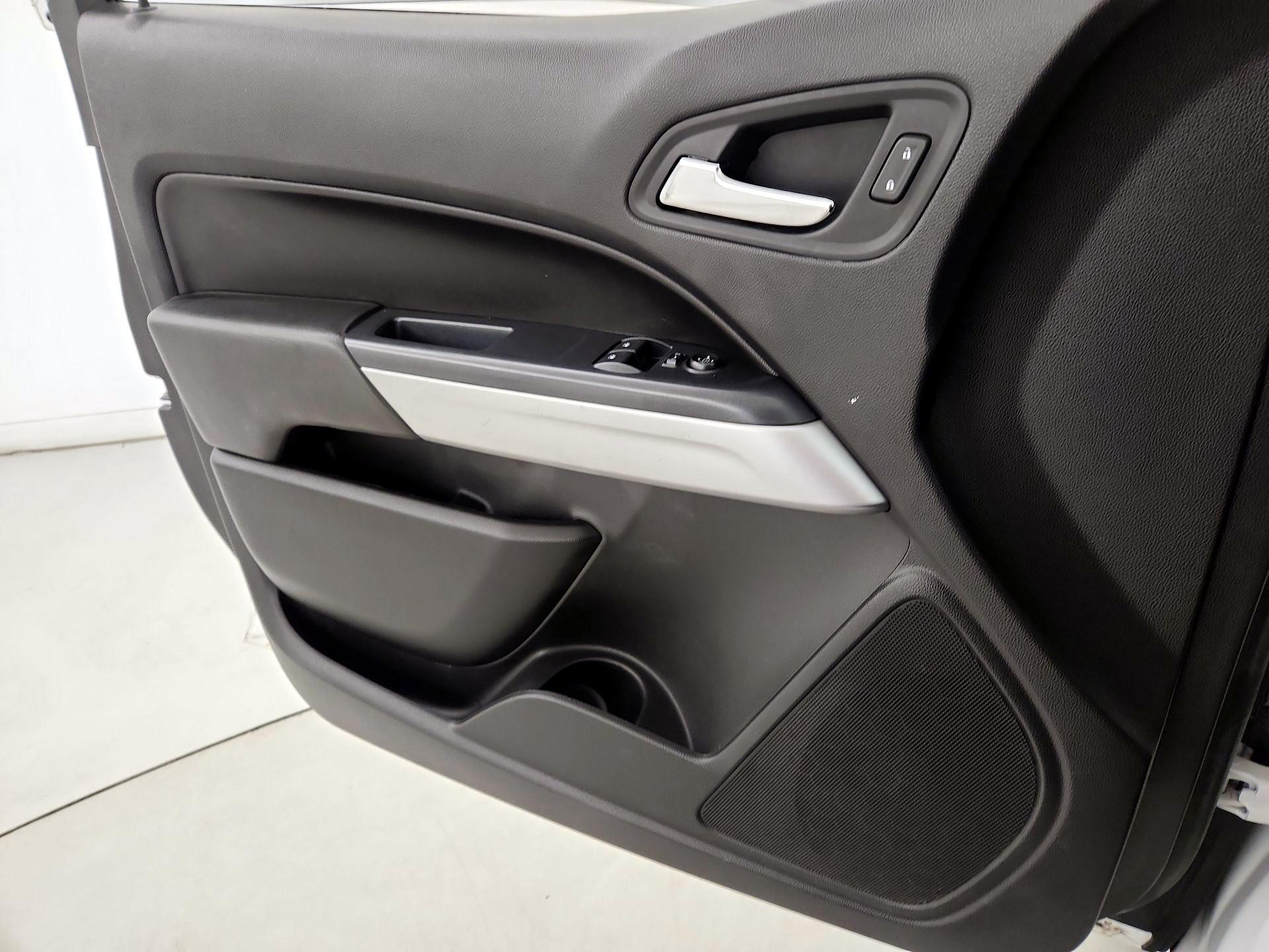 Thumbnail: 2021 Chevrolet Colorado - 12