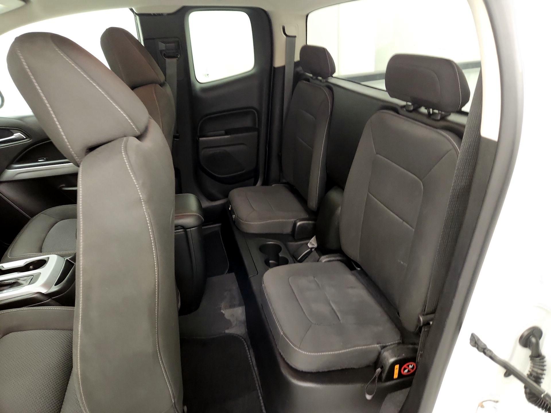 Thumbnail: 2021 Chevrolet Colorado - 19