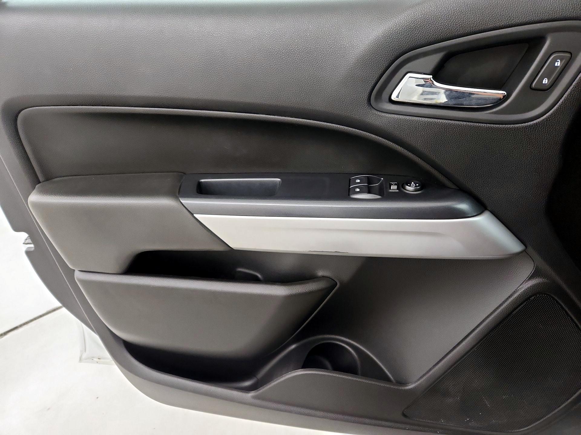 Thumbnail: 2021 Chevrolet Colorado - 12