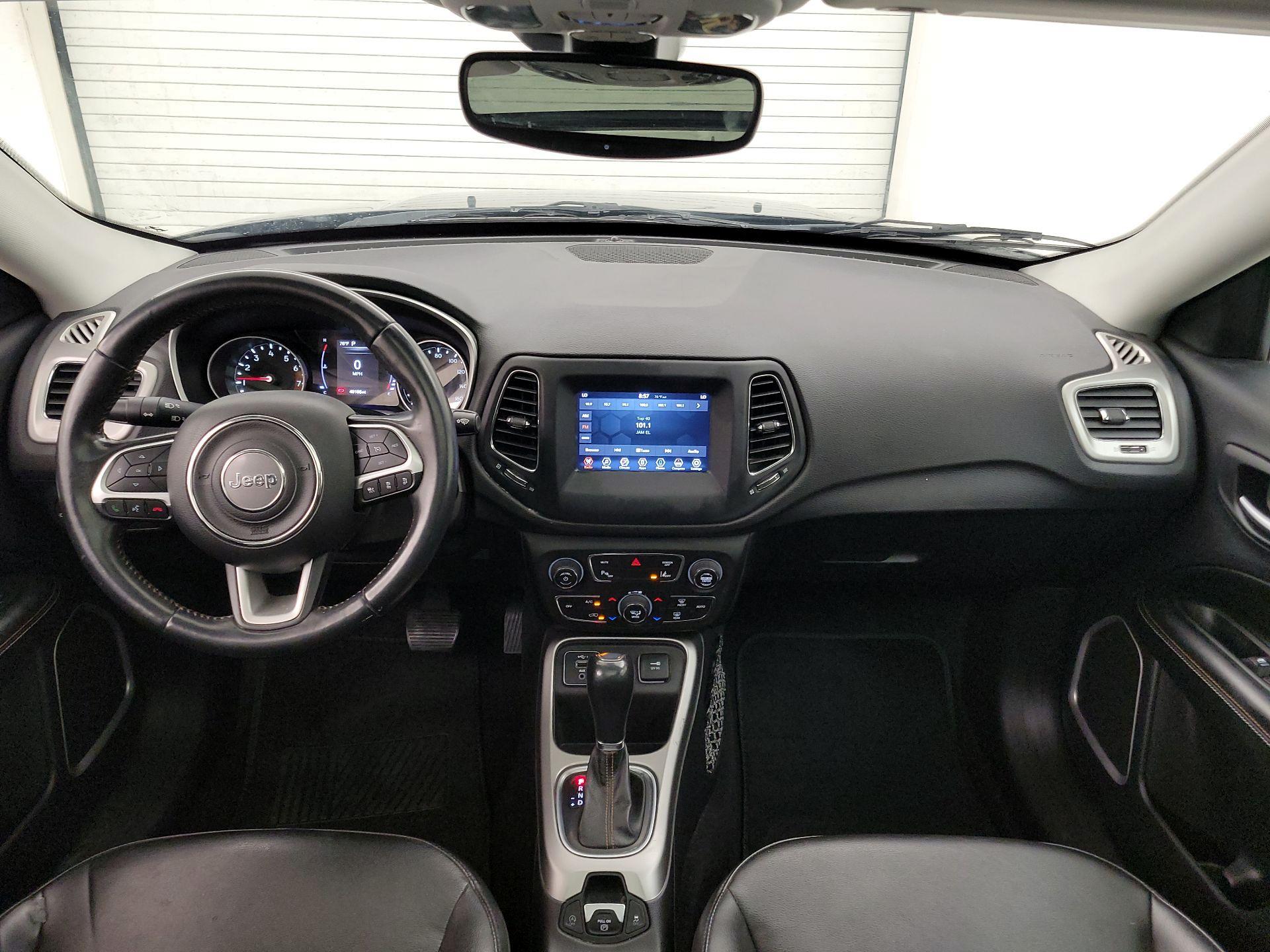 Thumbnail: 2020 Jeep Compass - 9