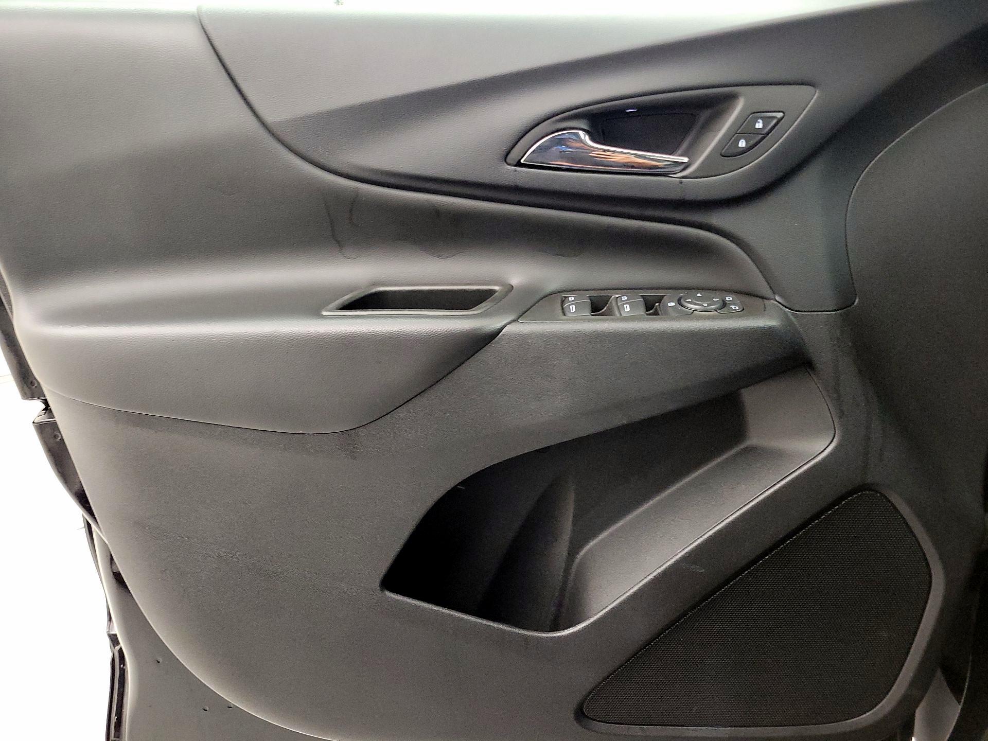 Thumbnail: 2023 Chevrolet Equinox - 12