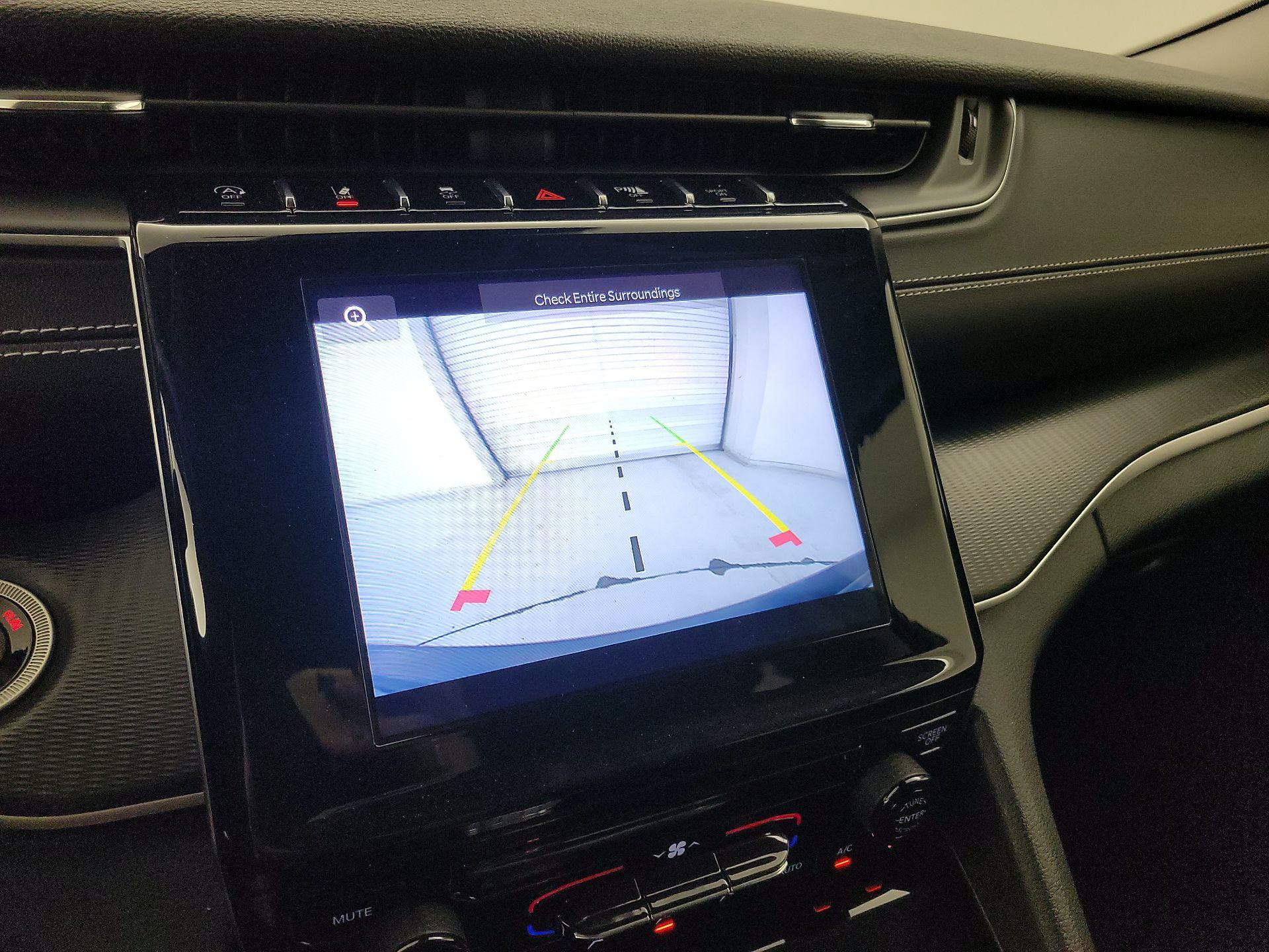 Thumbnail: 2023 Jeep Grand Cherokee - 14