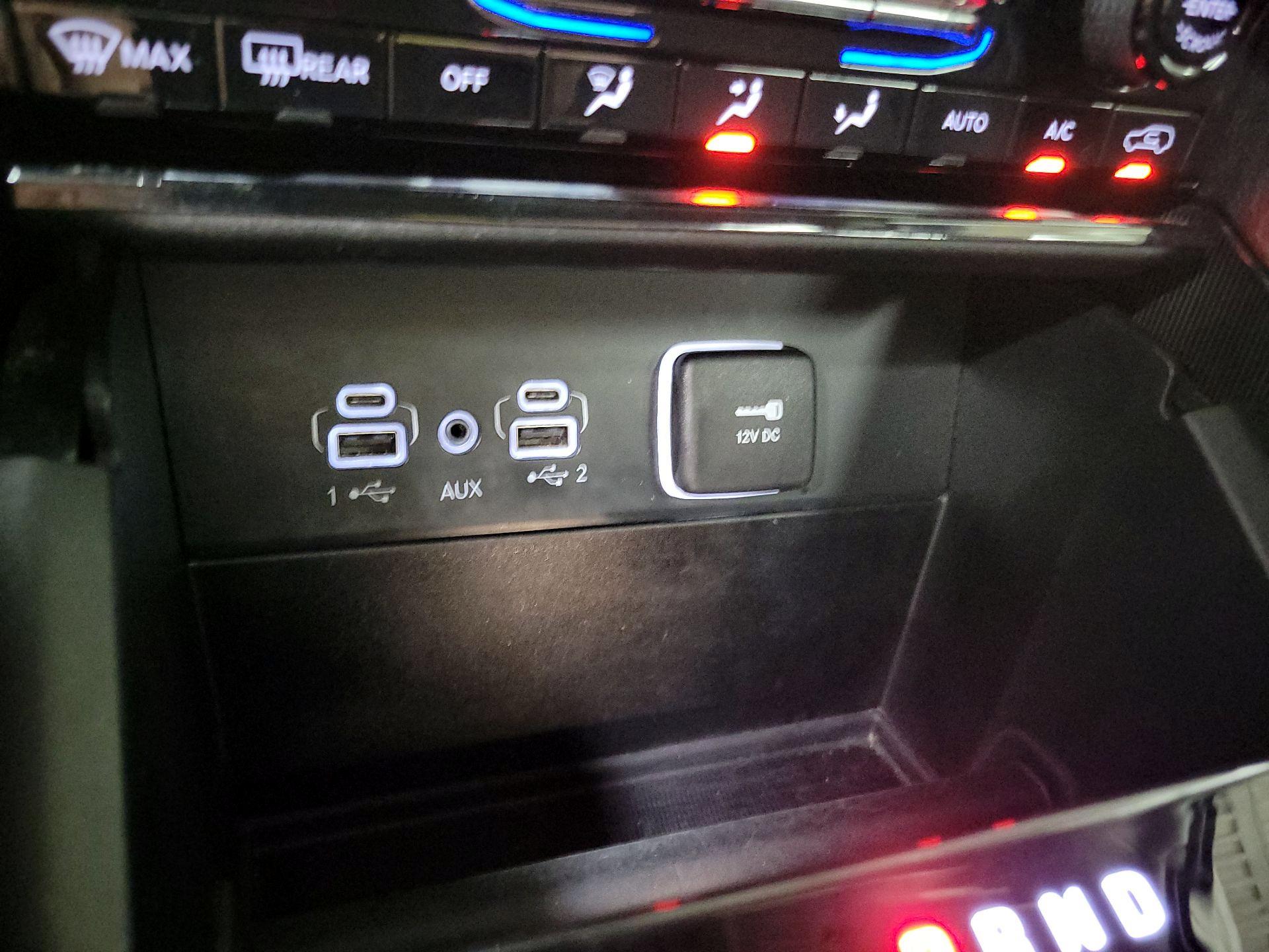 Thumbnail: 2023 Jeep Grand Cherokee - 18