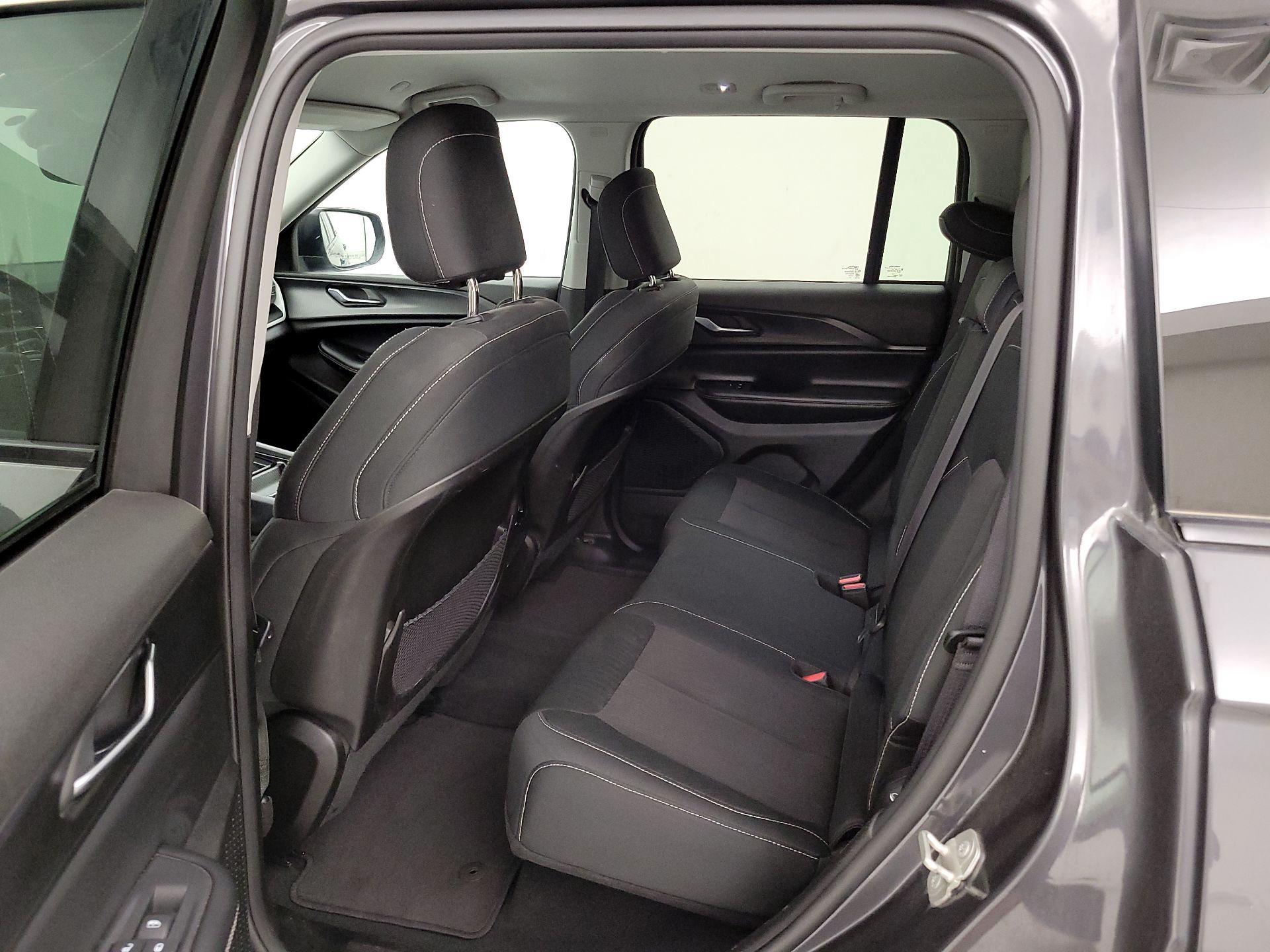 Thumbnail: 2023 Jeep Grand Cherokee - 19