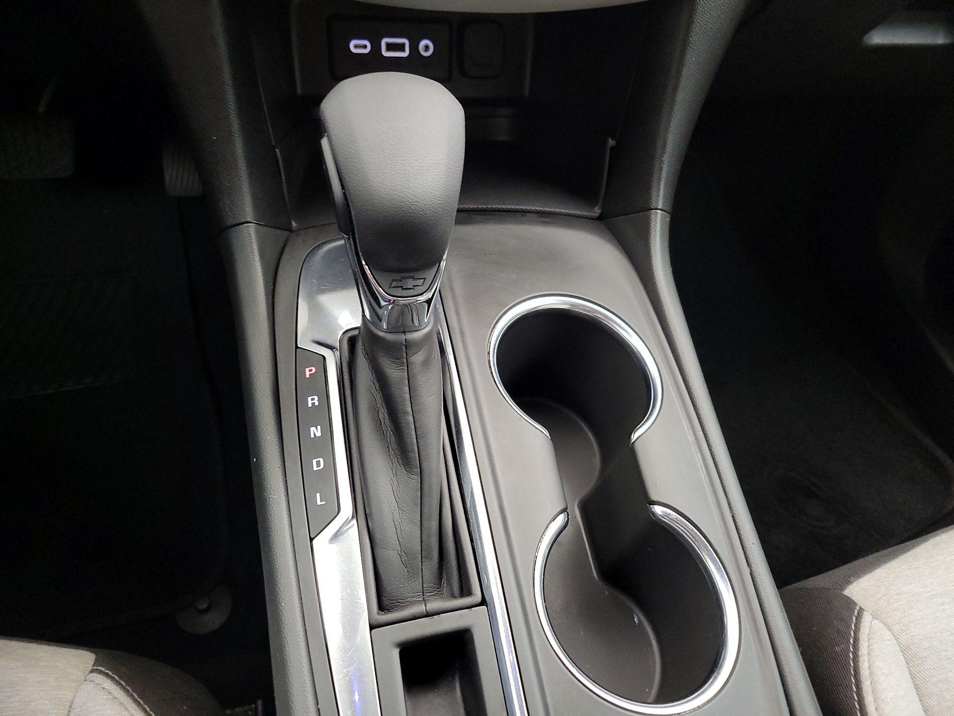 Thumbnail: 2022 Chevrolet Equinox - 17