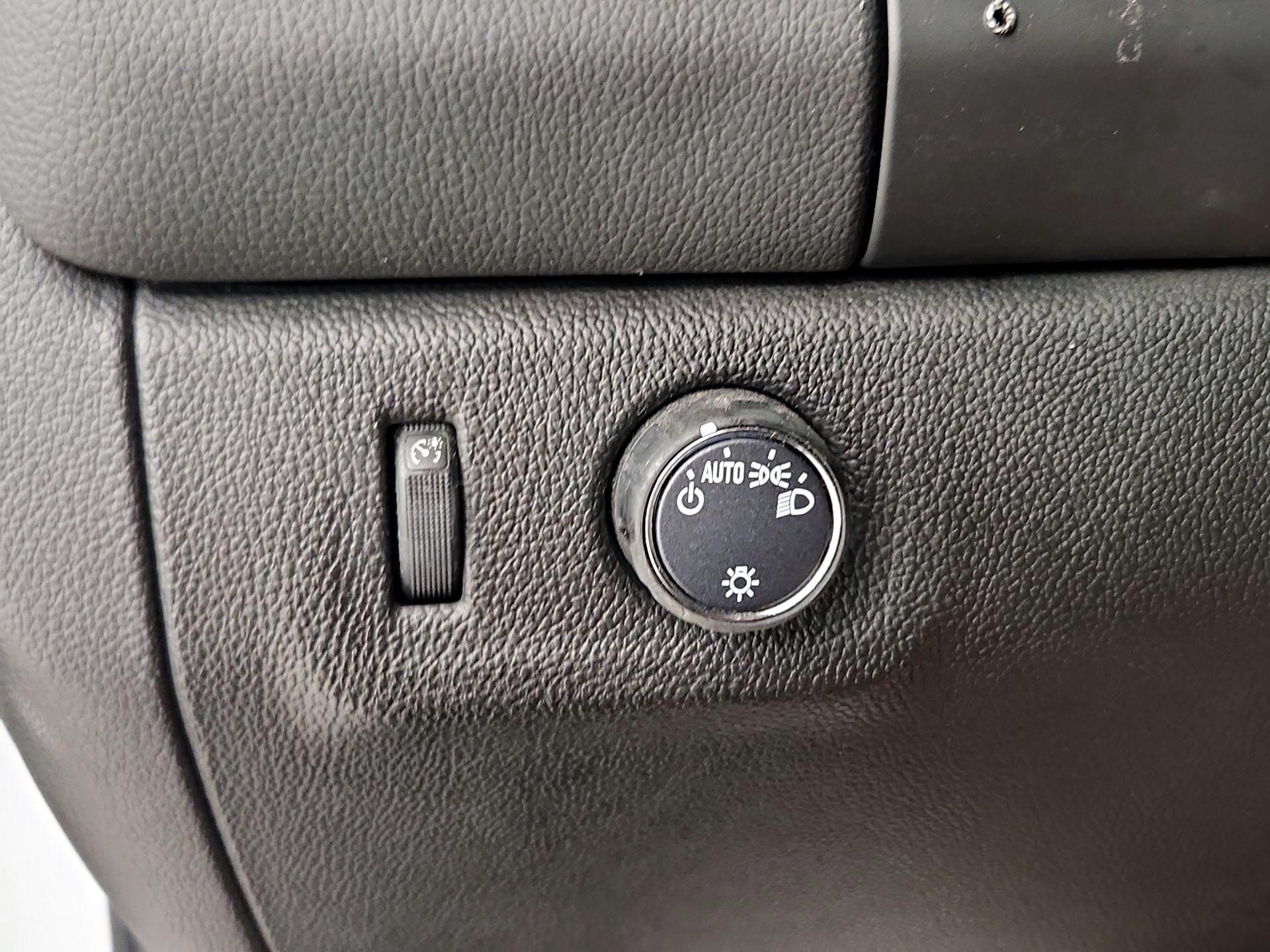 Thumbnail: 2022 Chevrolet Colorado - 13