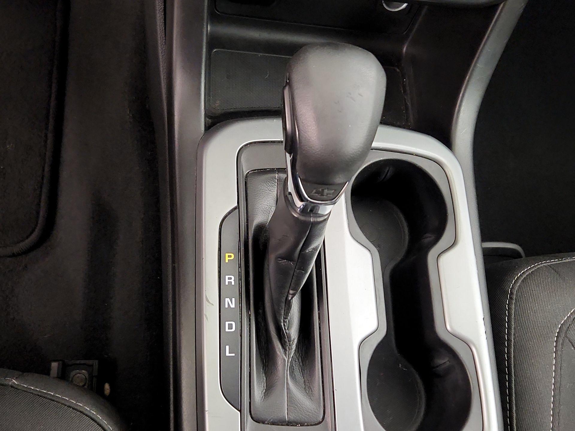 Thumbnail: 2022 Chevrolet Colorado - 17