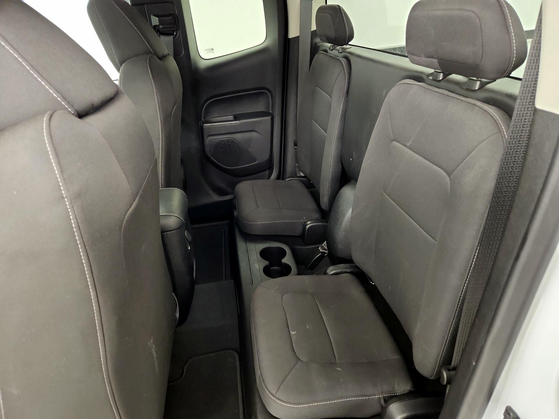 Thumbnail: 2022 Chevrolet Colorado - 19