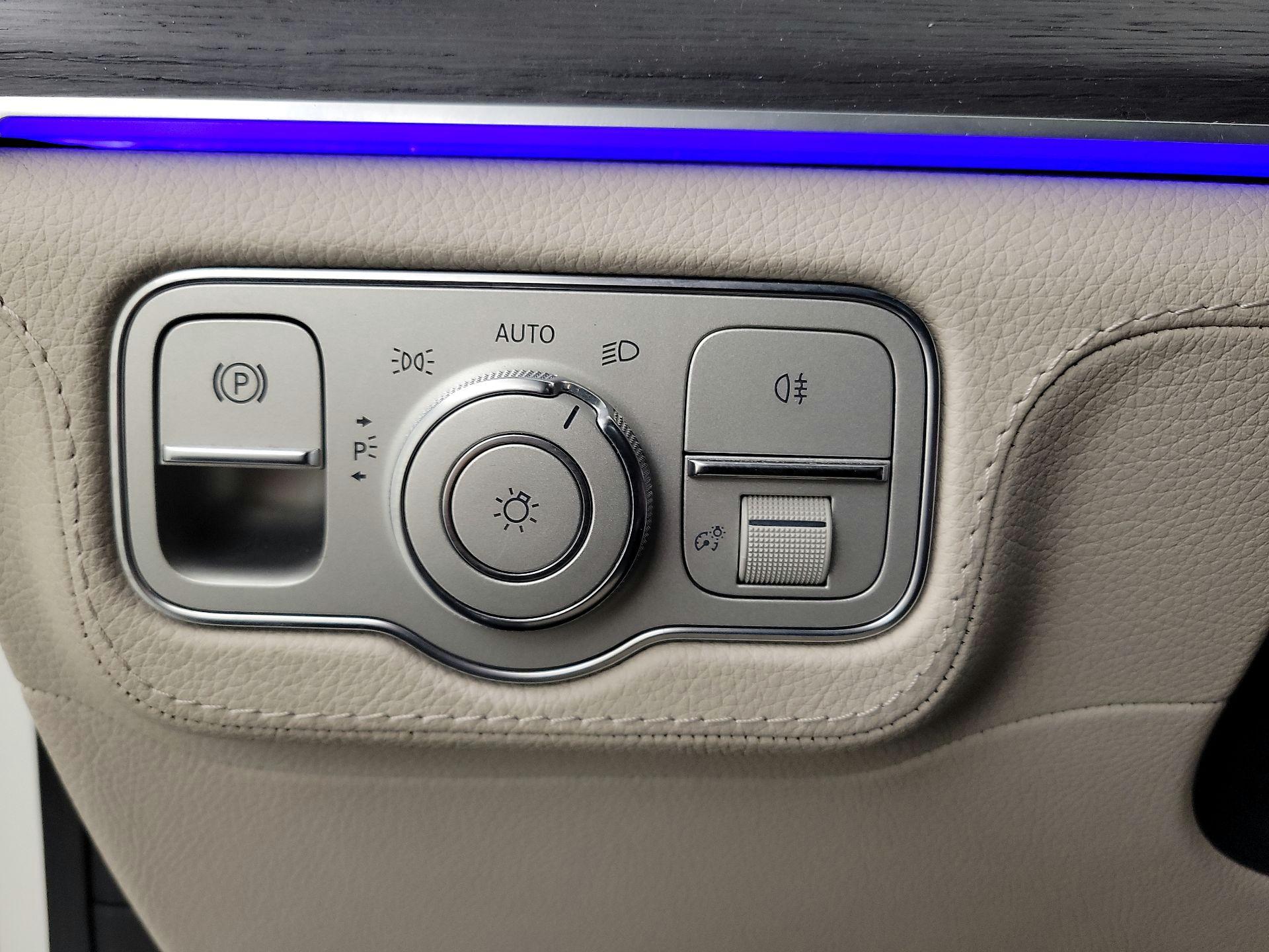 Thumbnail: 2021 Mercedes-Benz GLE - 13