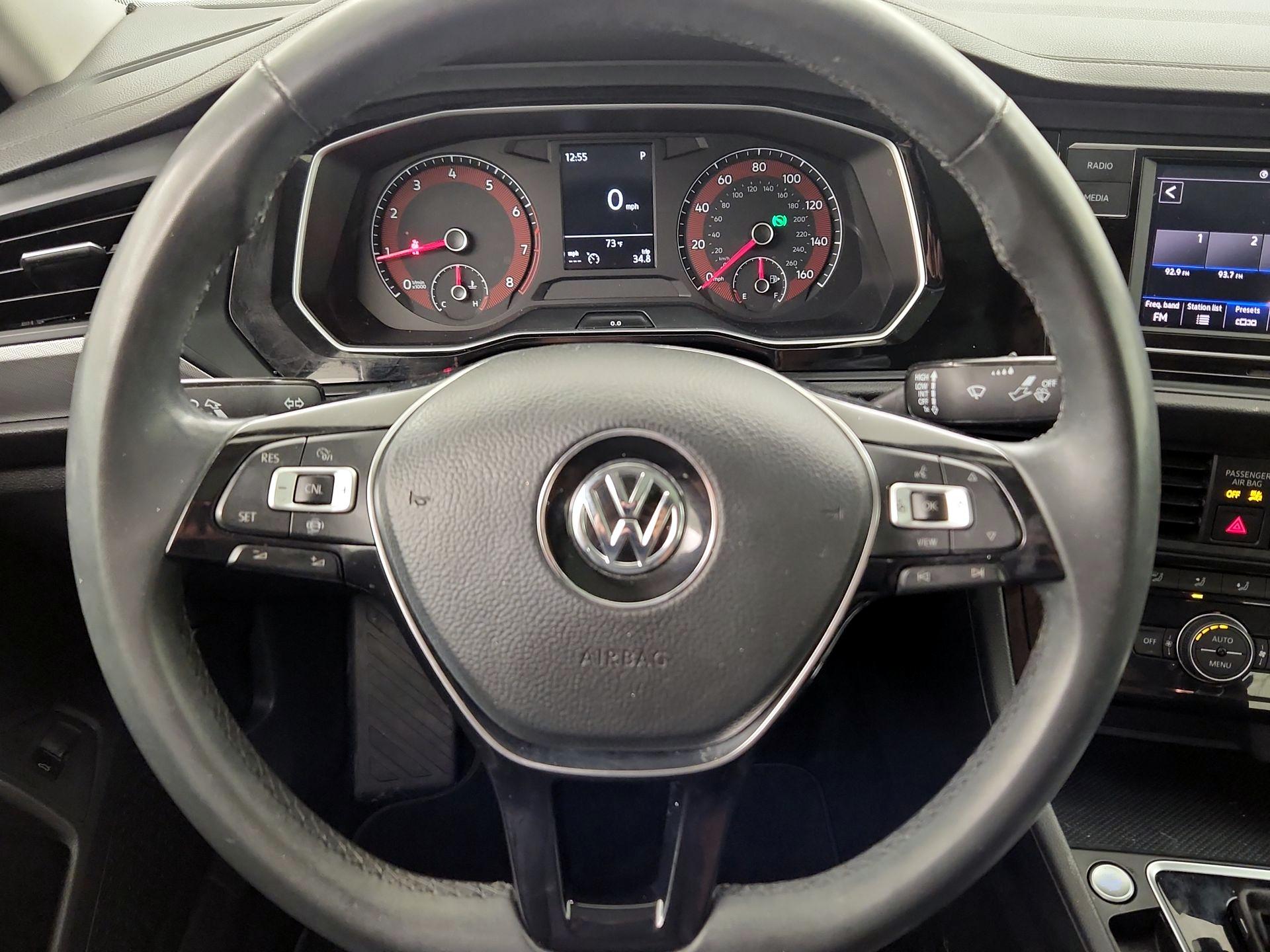 Thumbnail: 2020 Volkswagen Jetta - 10