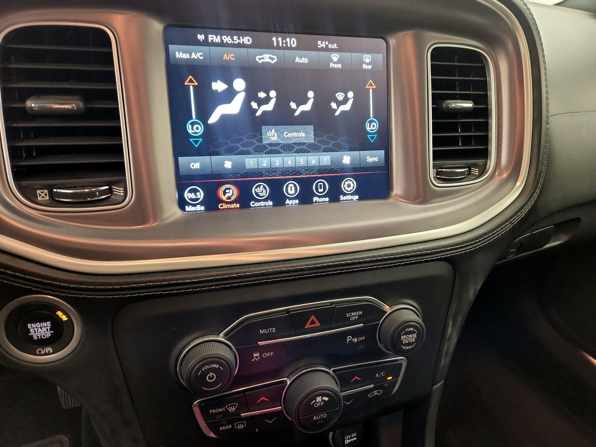 Thumbnail: 2020 Dodge Charger - 16