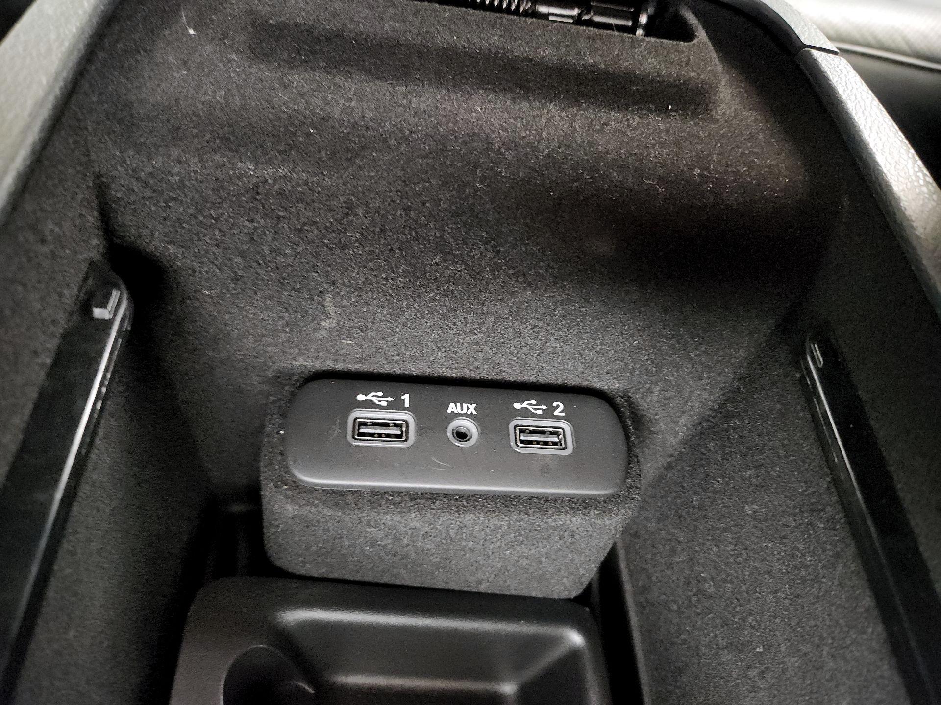 Thumbnail: 2020 Dodge Charger - 18