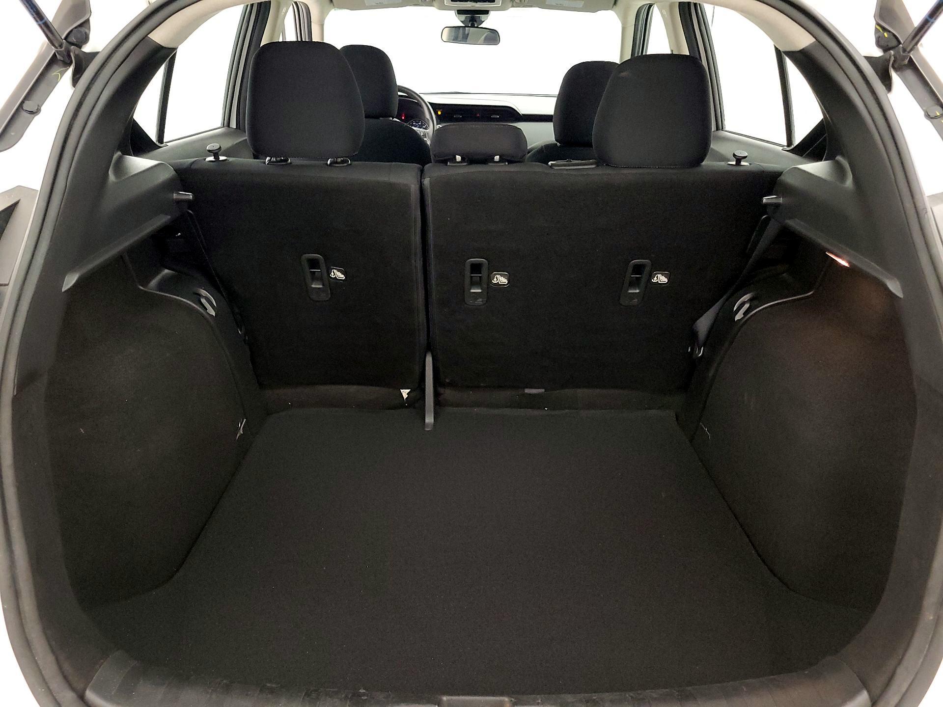 Thumbnail: 2022 Nissan Kicks - 19