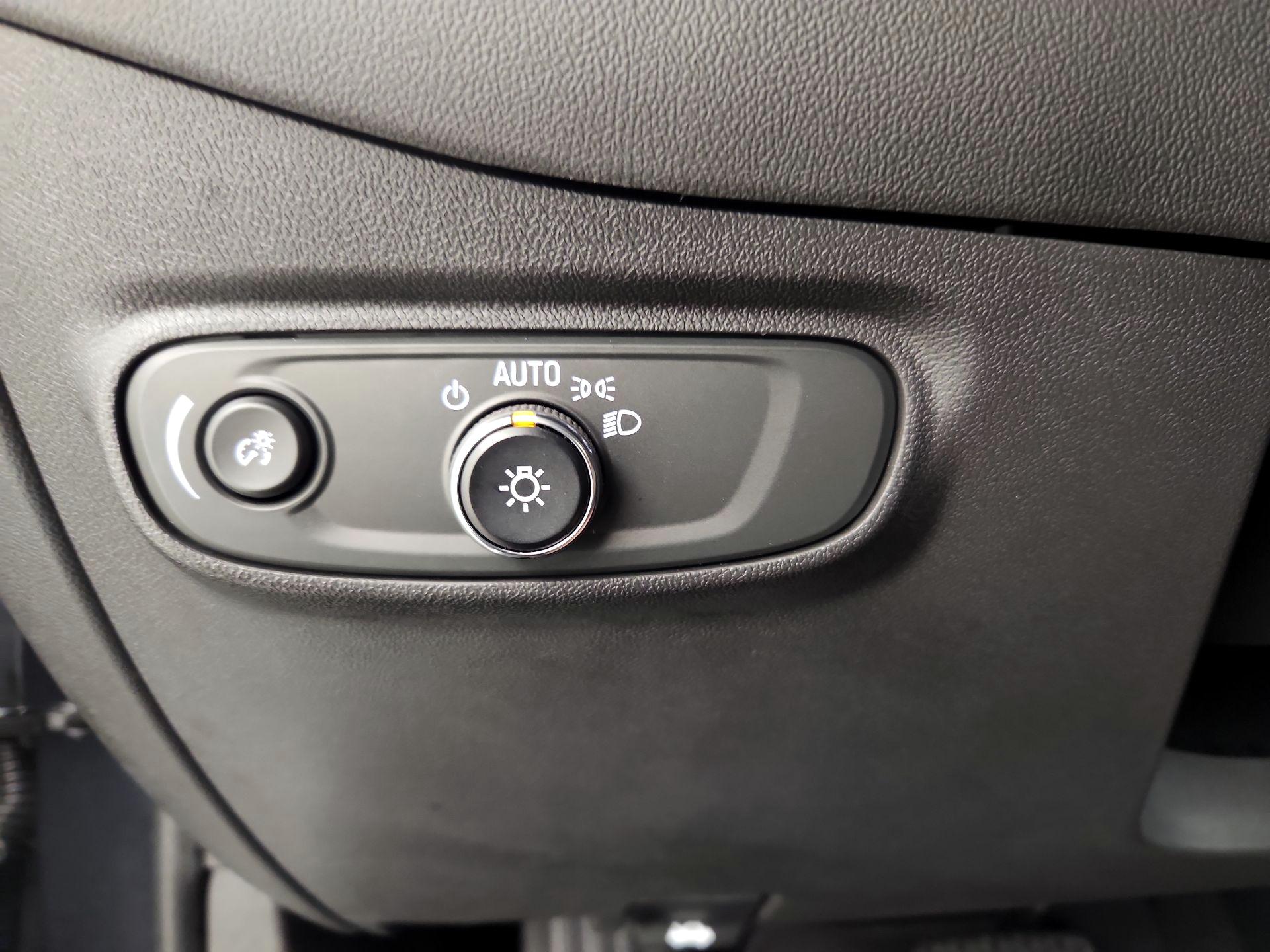 Thumbnail: 2023 Chevrolet Equinox - 13