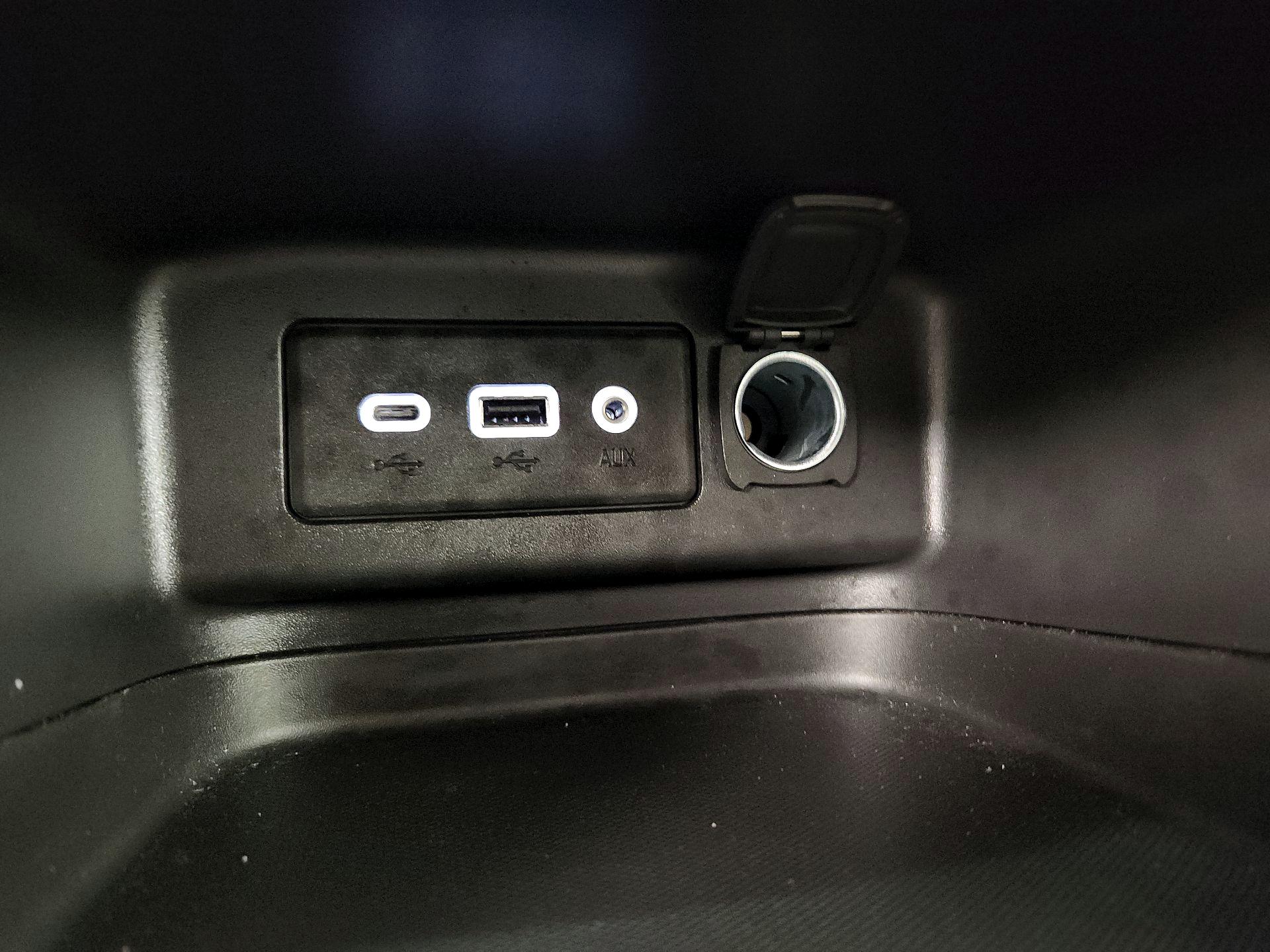 Thumbnail: 2023 Chevrolet Equinox - 18