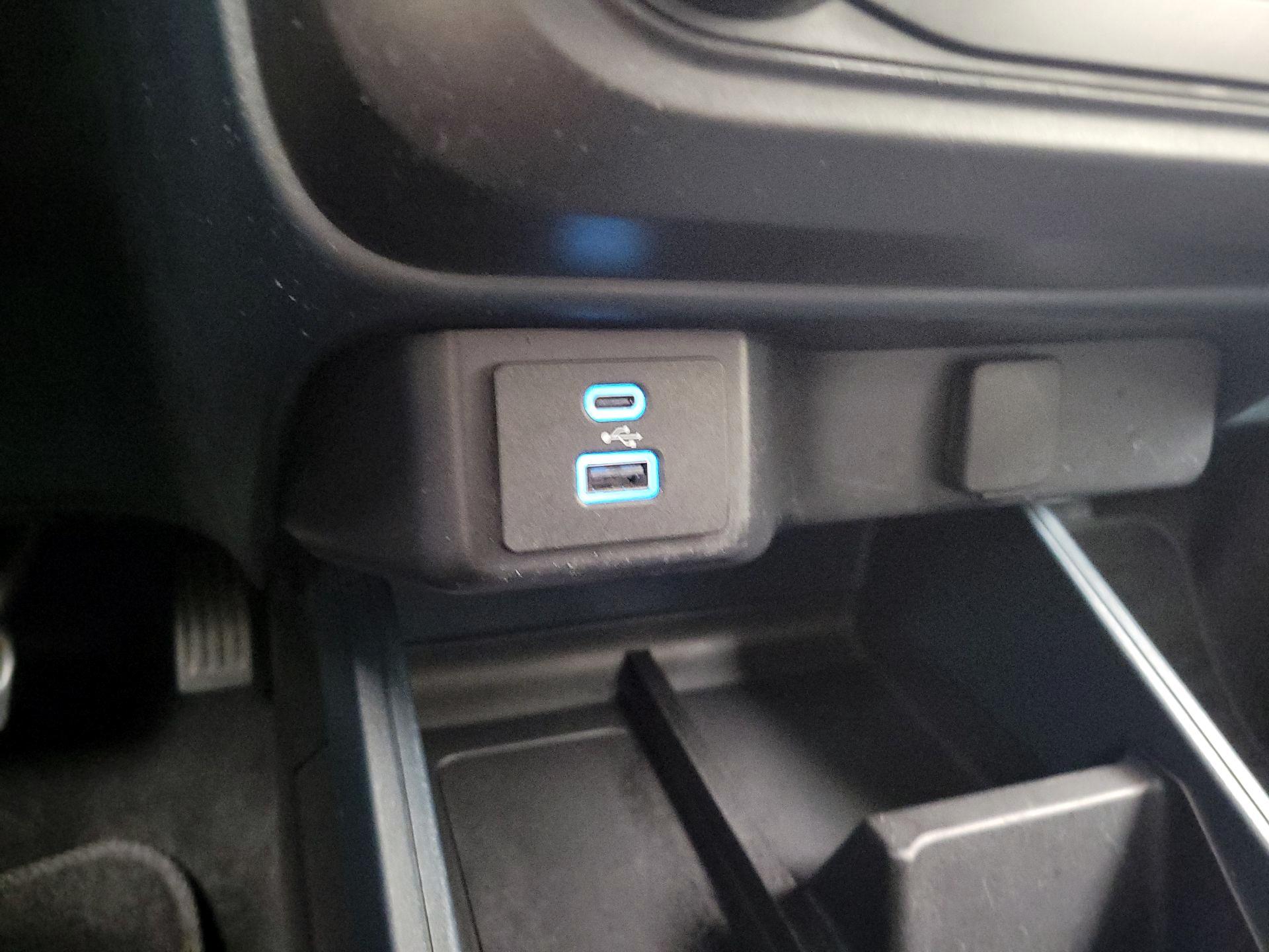 Thumbnail: 2022 Ford Maverick - 18