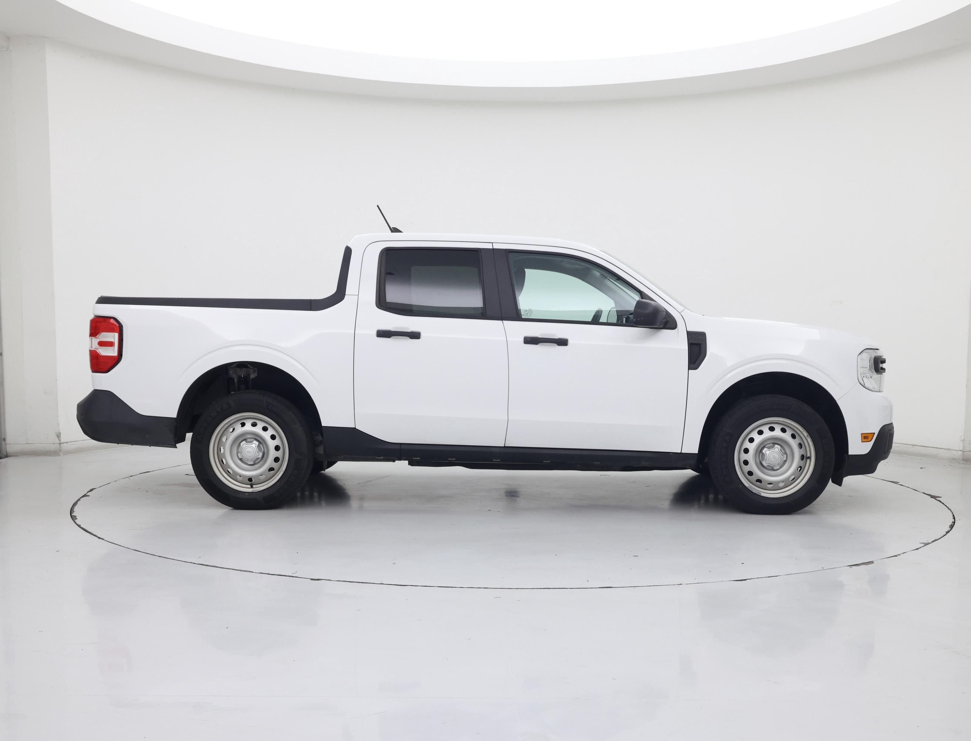 Thumbnail: 2022 Ford Maverick - 7