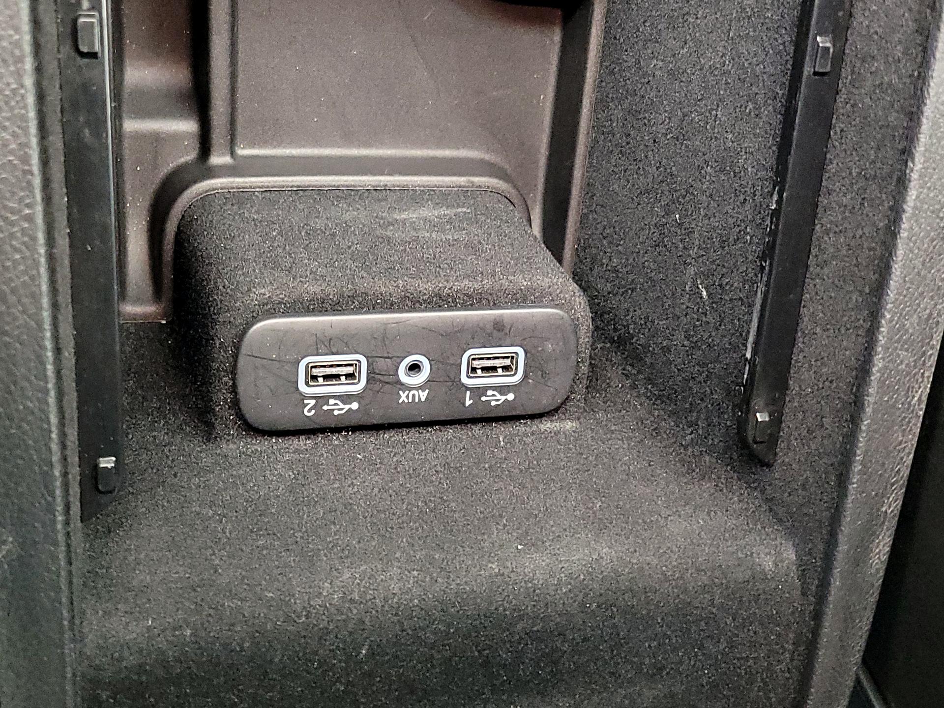 Thumbnail: 2021 Dodge Charger - 18